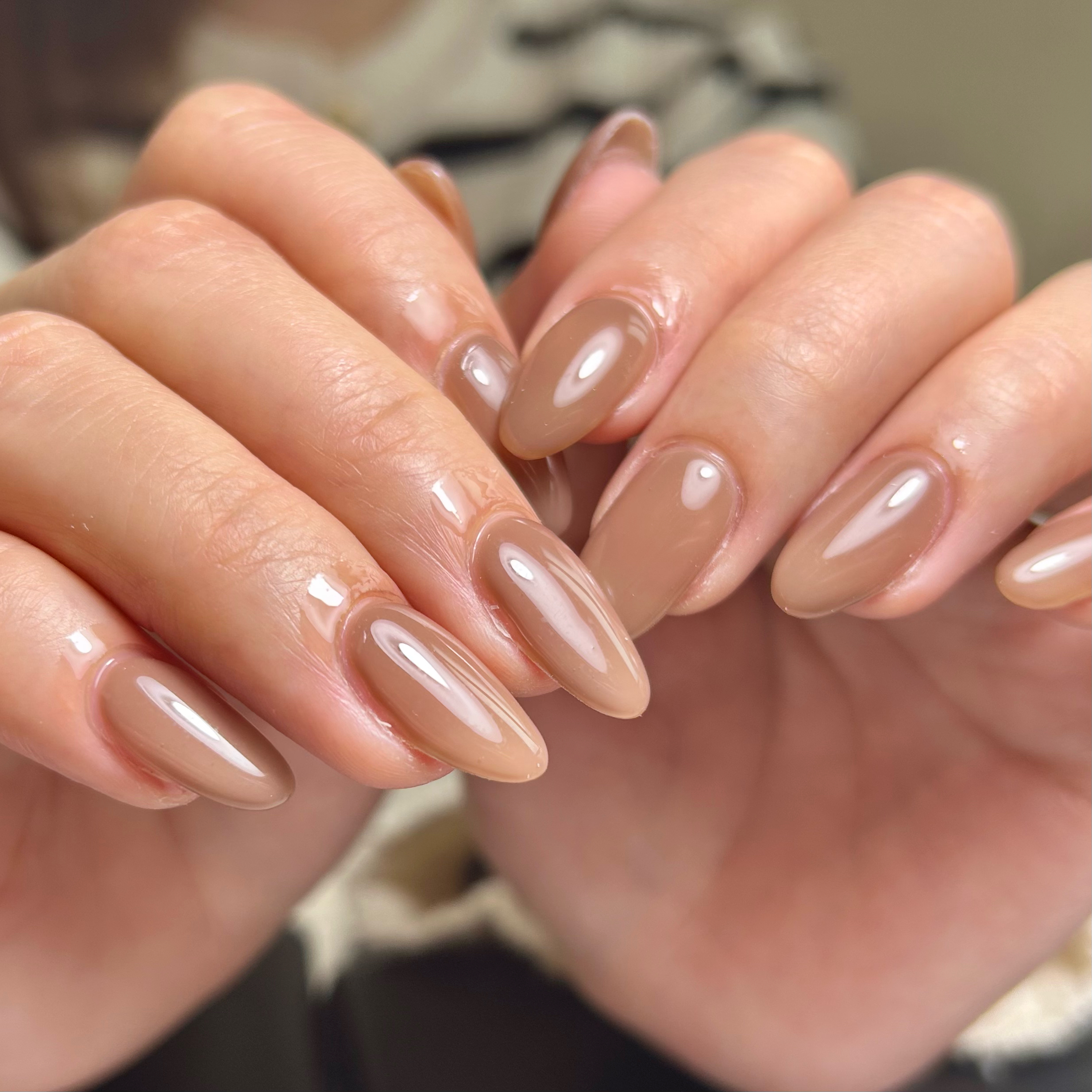 r.nail_m