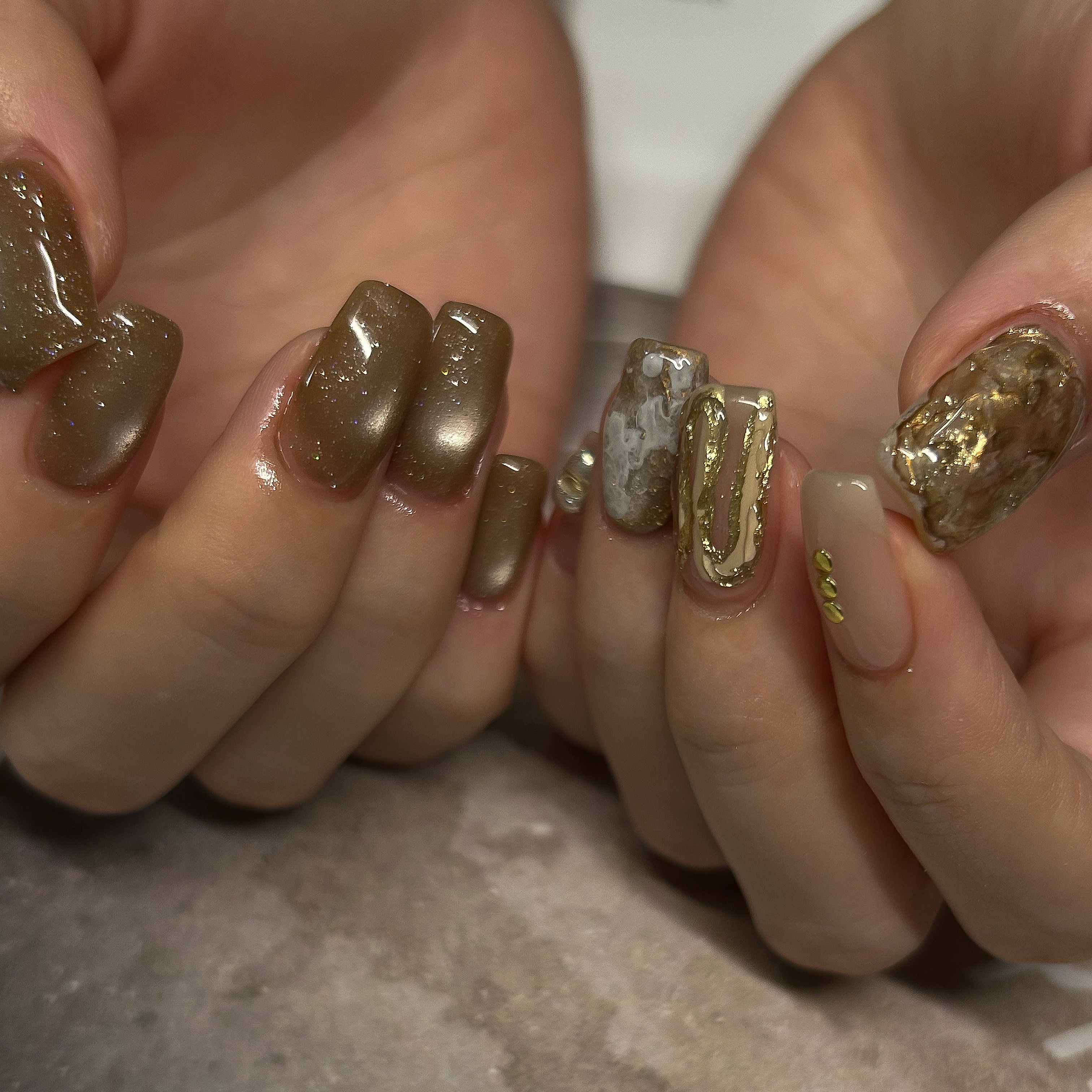 une_.nail