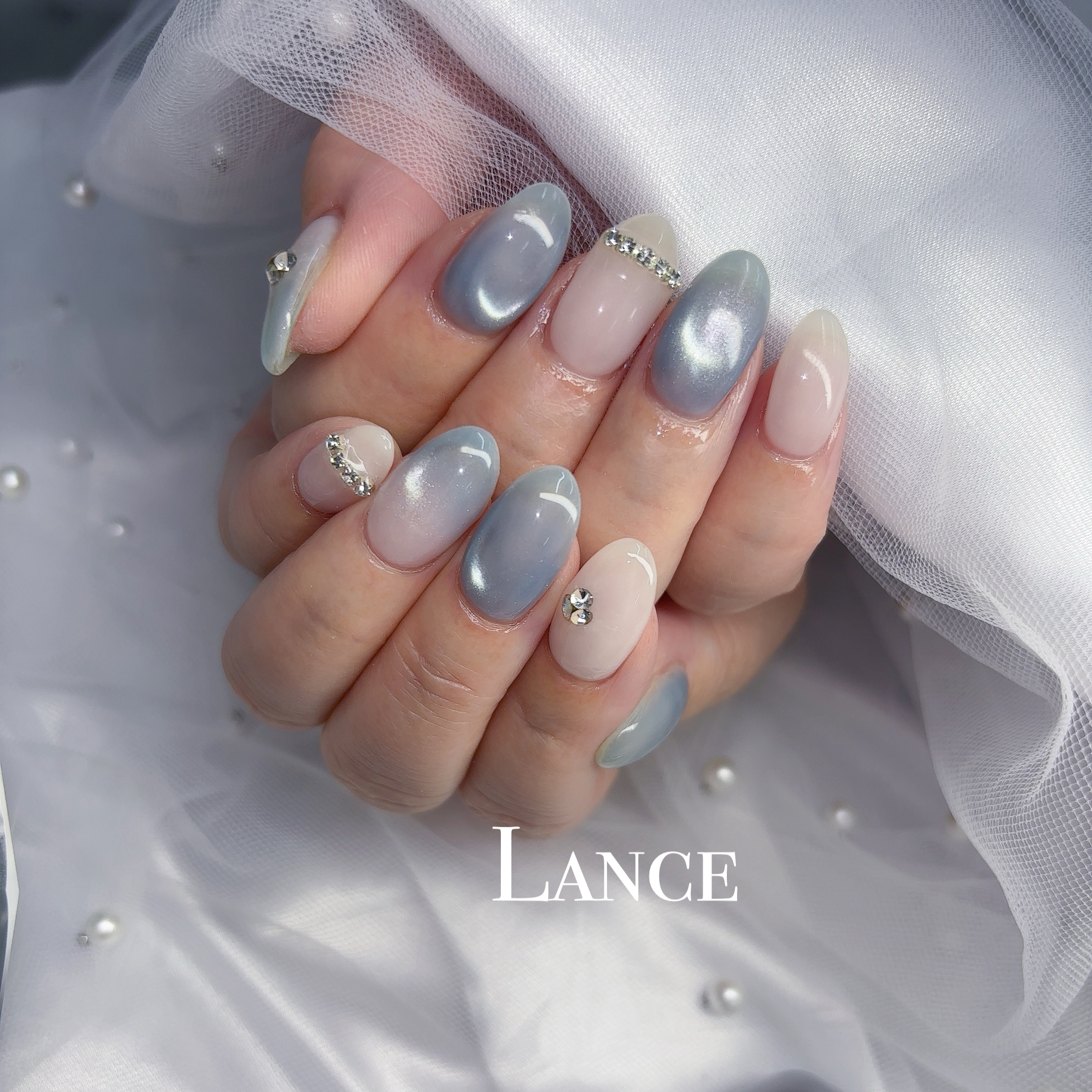 Lance.nail