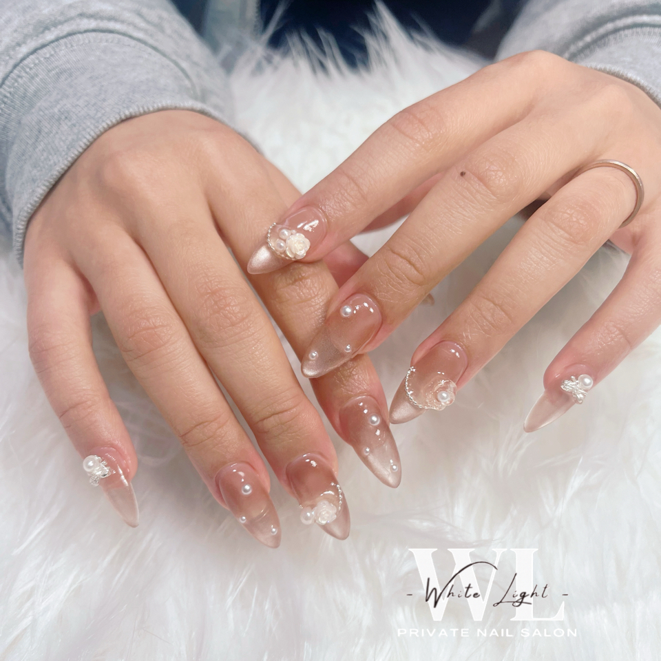 Private_salon_White.Light