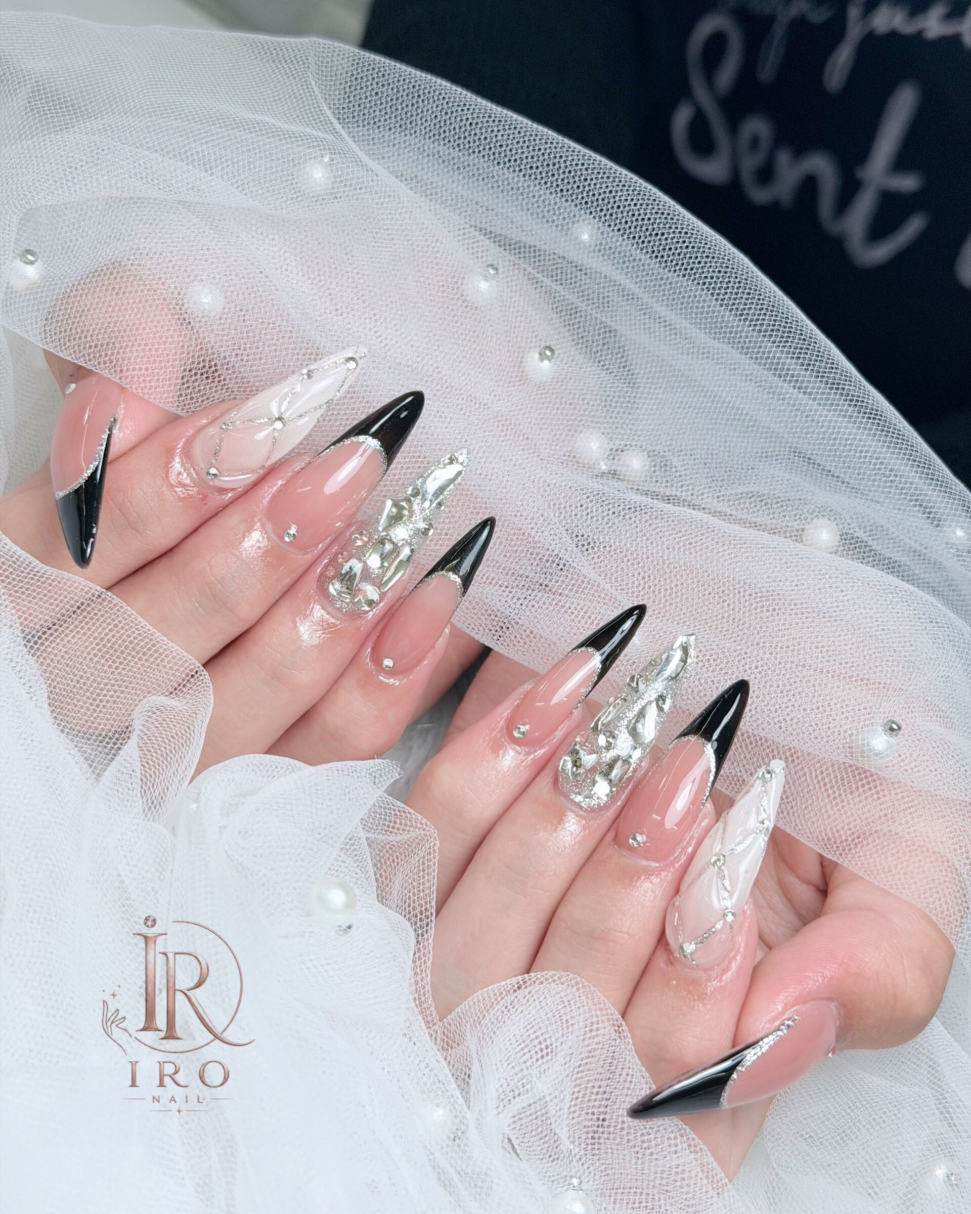 Iro.nail.