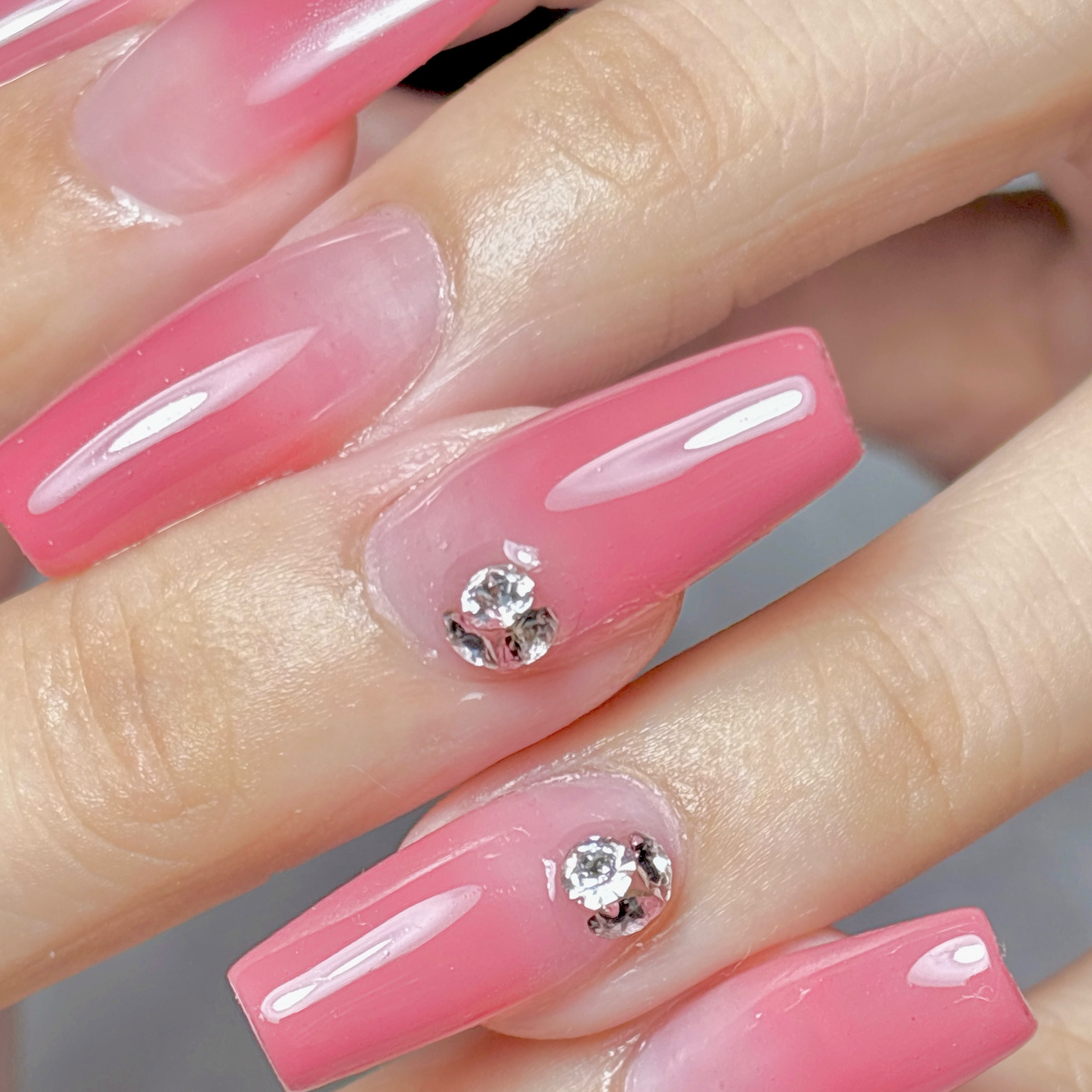 Nail_salon_Attirant_YUINA