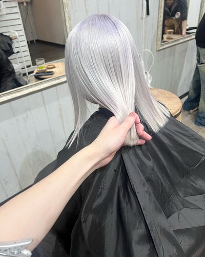 艶髪ペールカラー✨ケアブリーチ2回＋透明感ケアカラー＋内部補修トリートメント✨