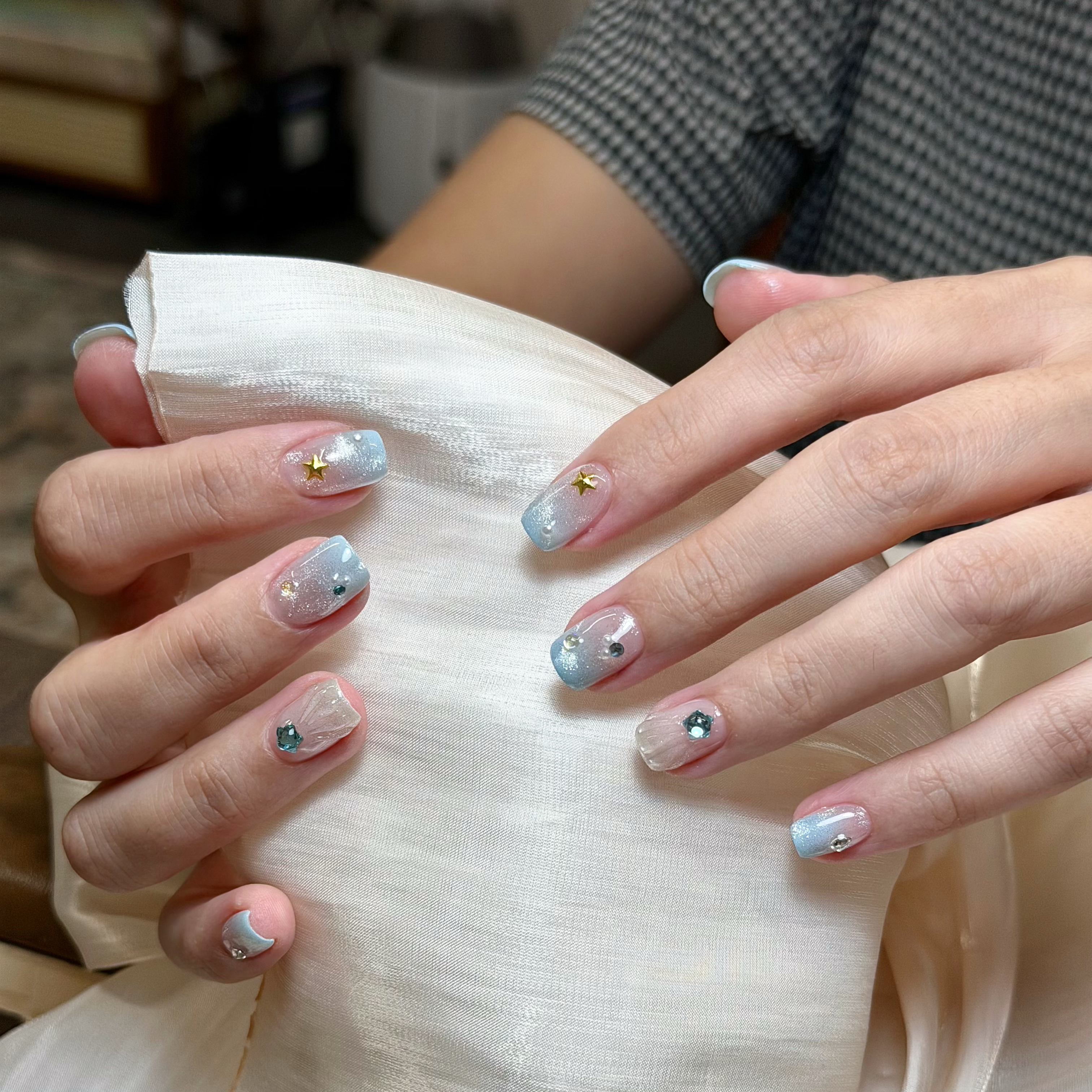 M.nail_momo