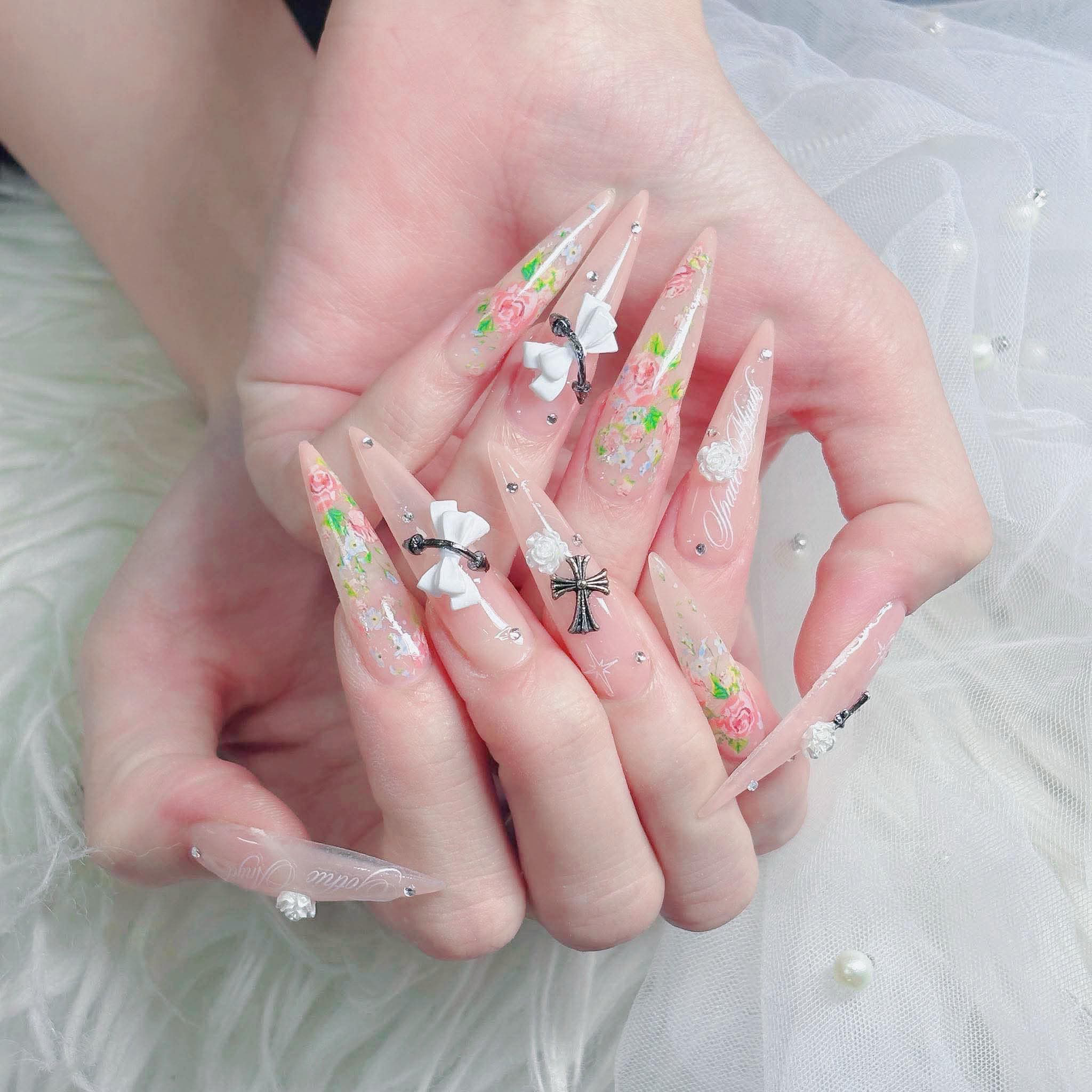 Zunie_hani_nail