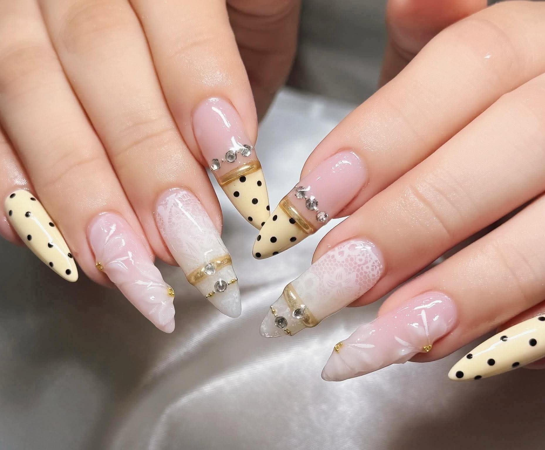 Nail_unichan