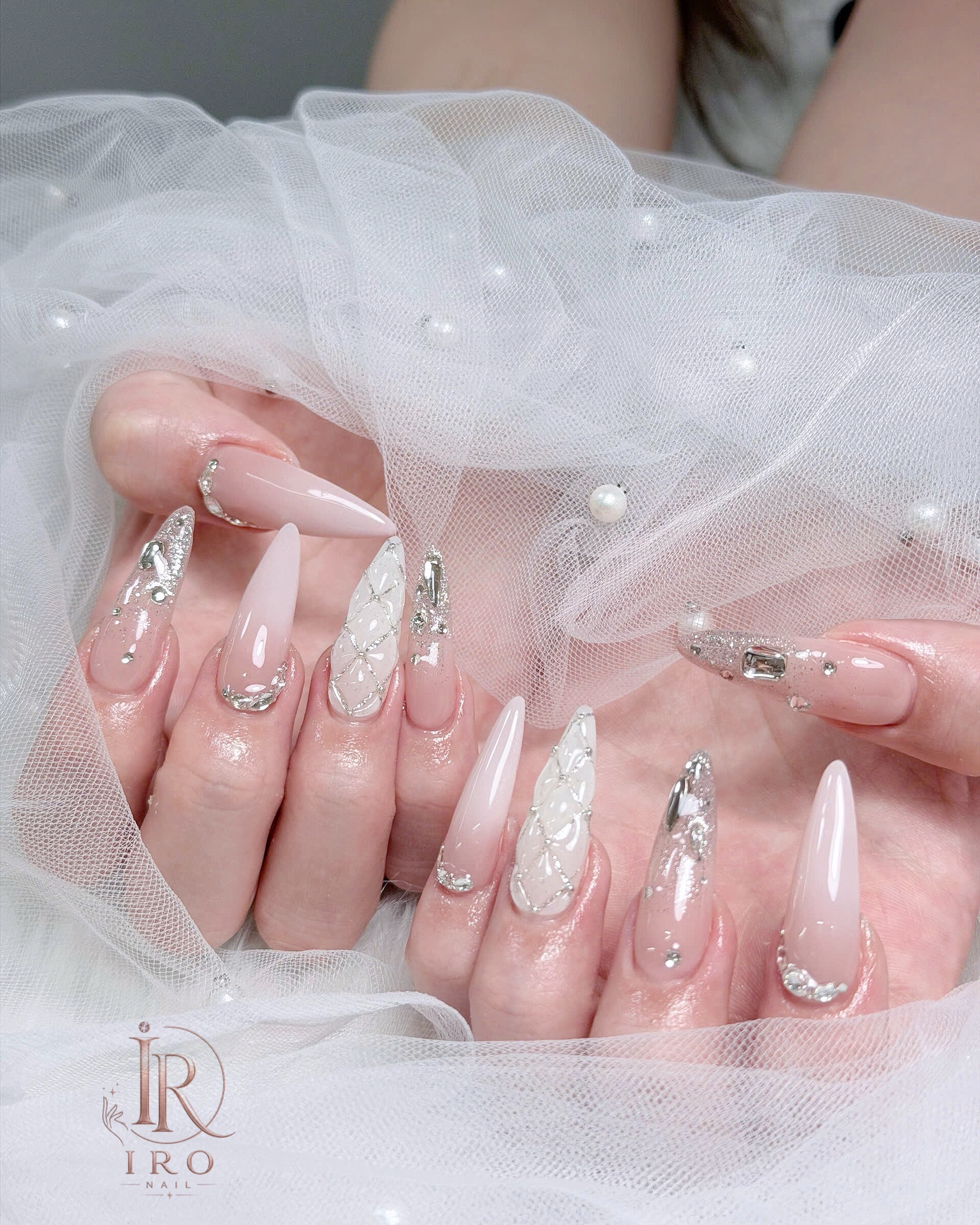 Iro.nail.
