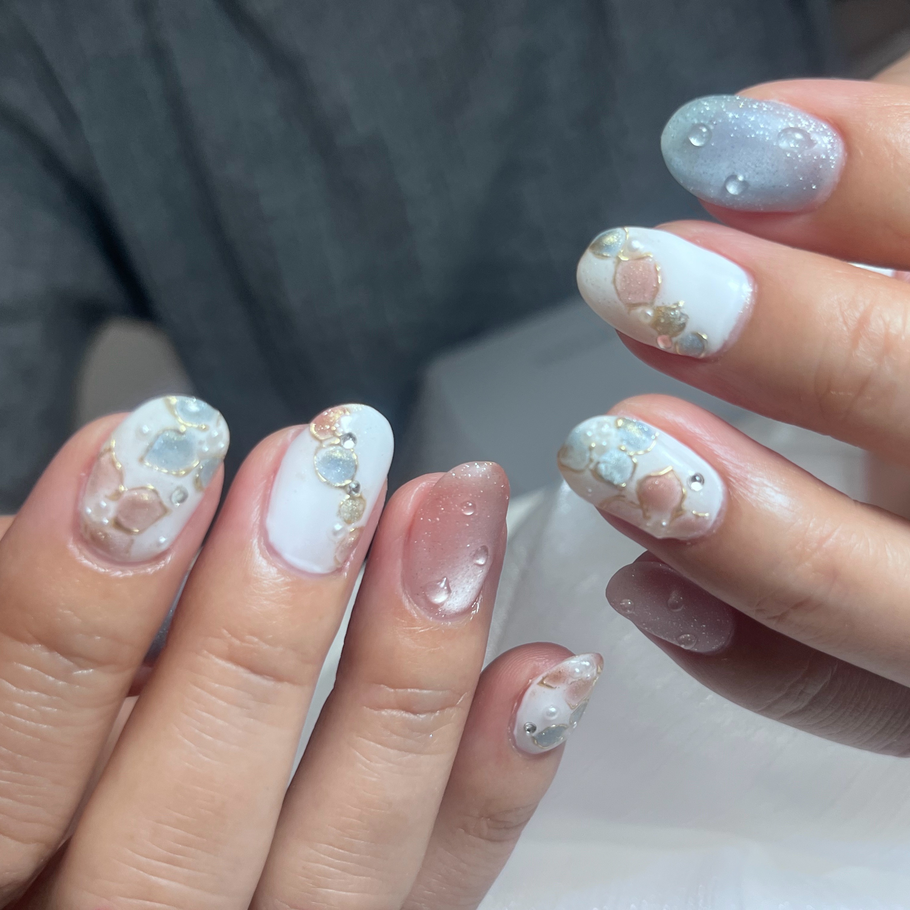 nail.plume