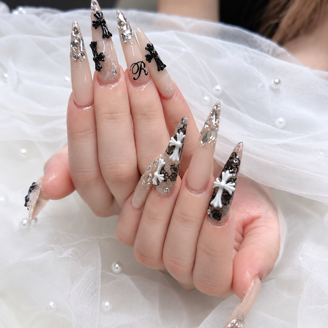 Julie_nail