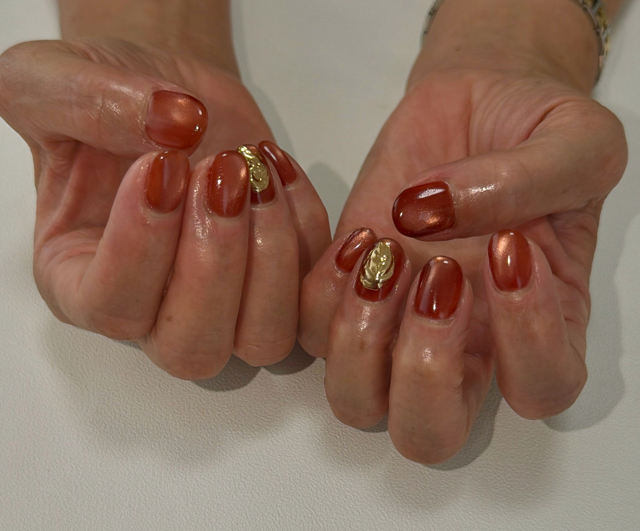 Nail__Lino