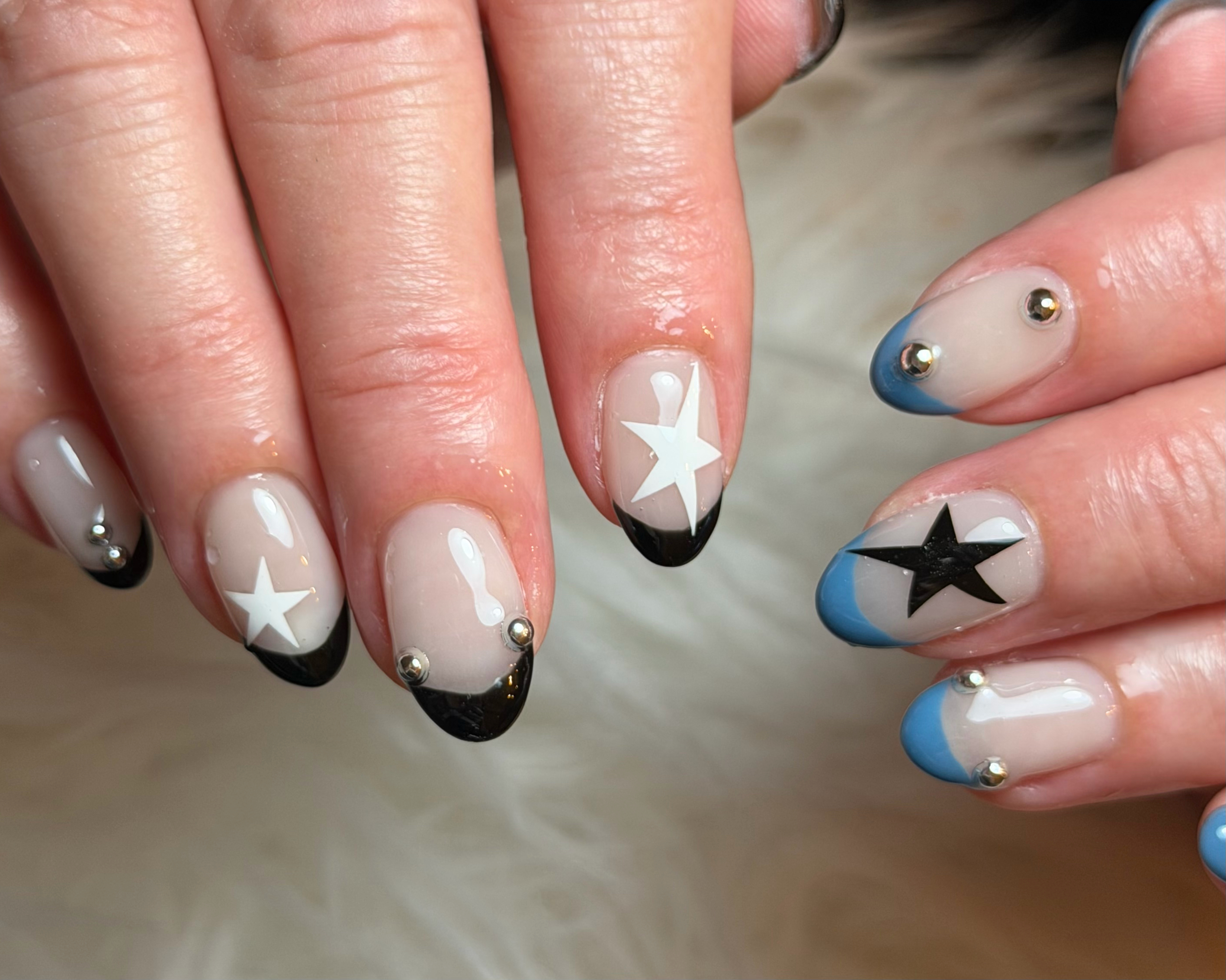 AYURAnailstudio
