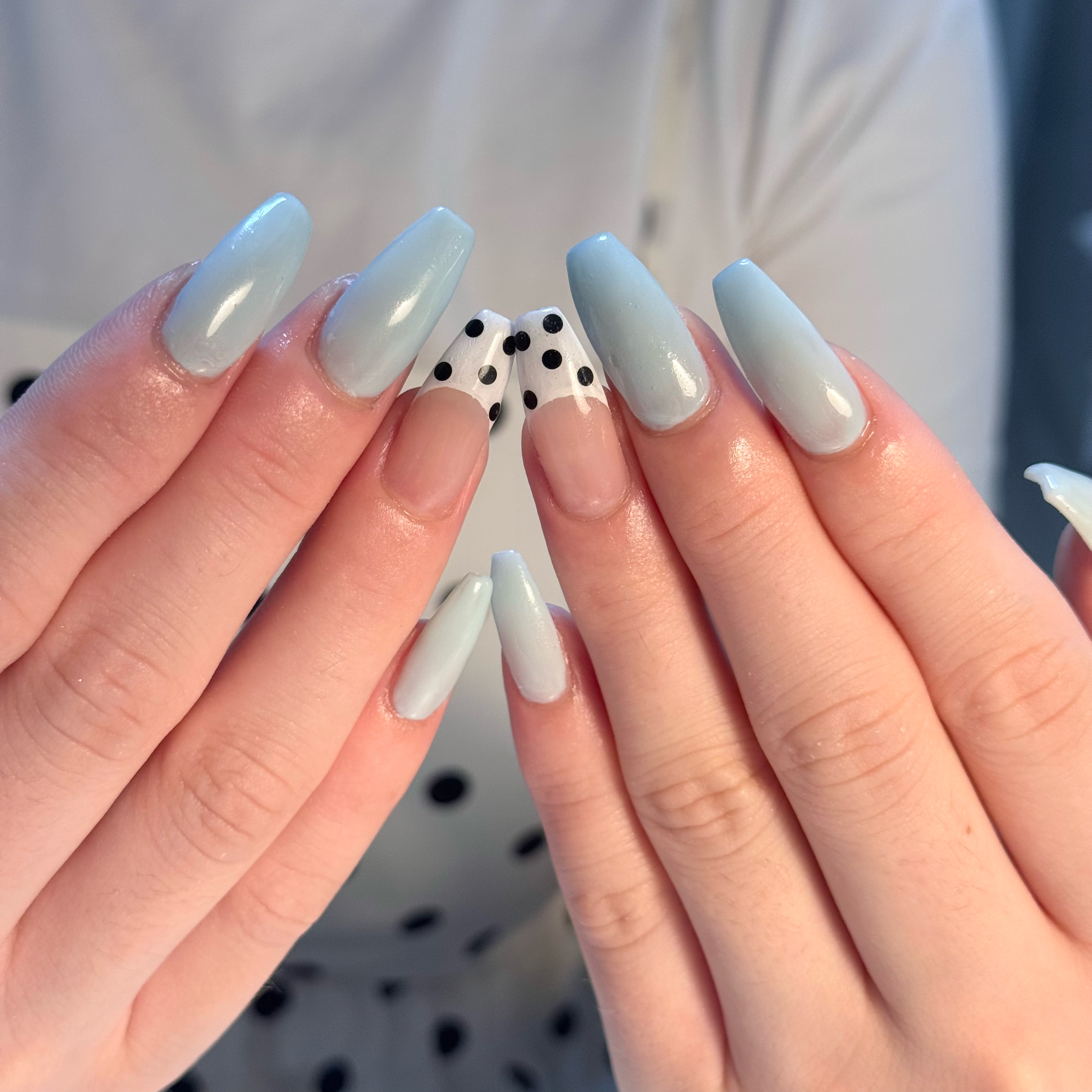 nailsalon_embe