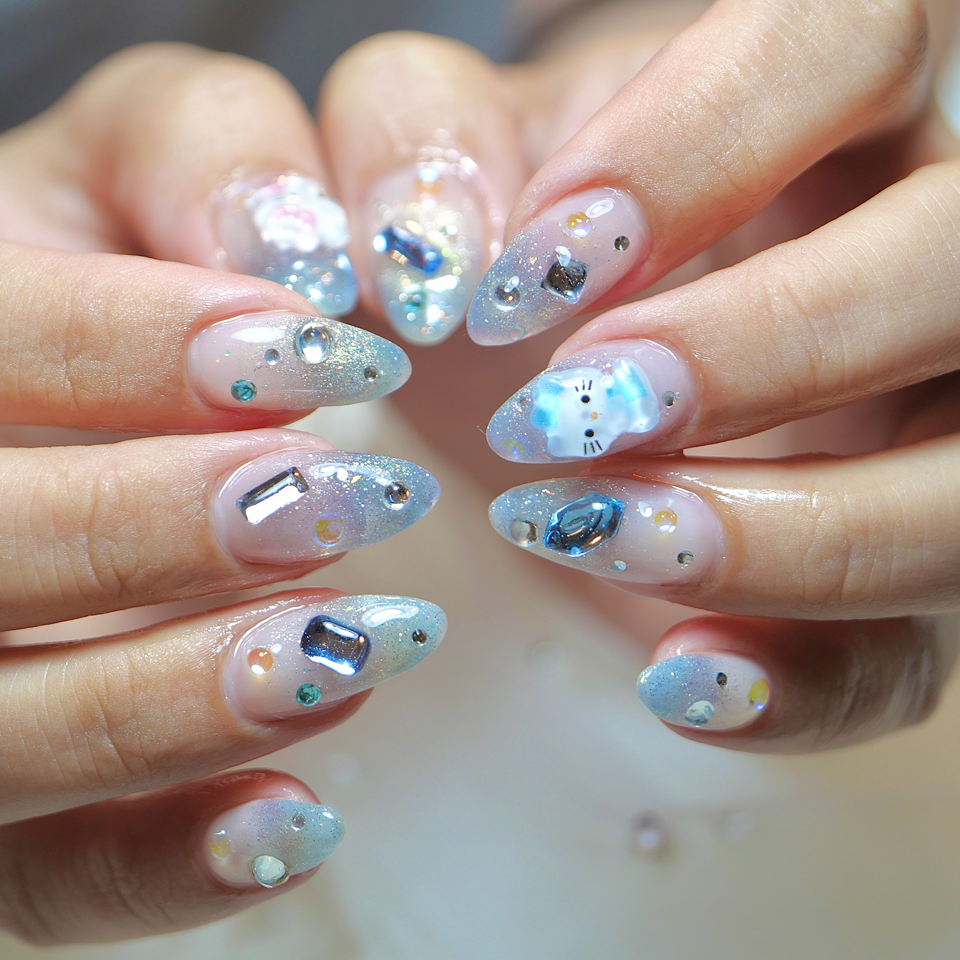 Y_nail...