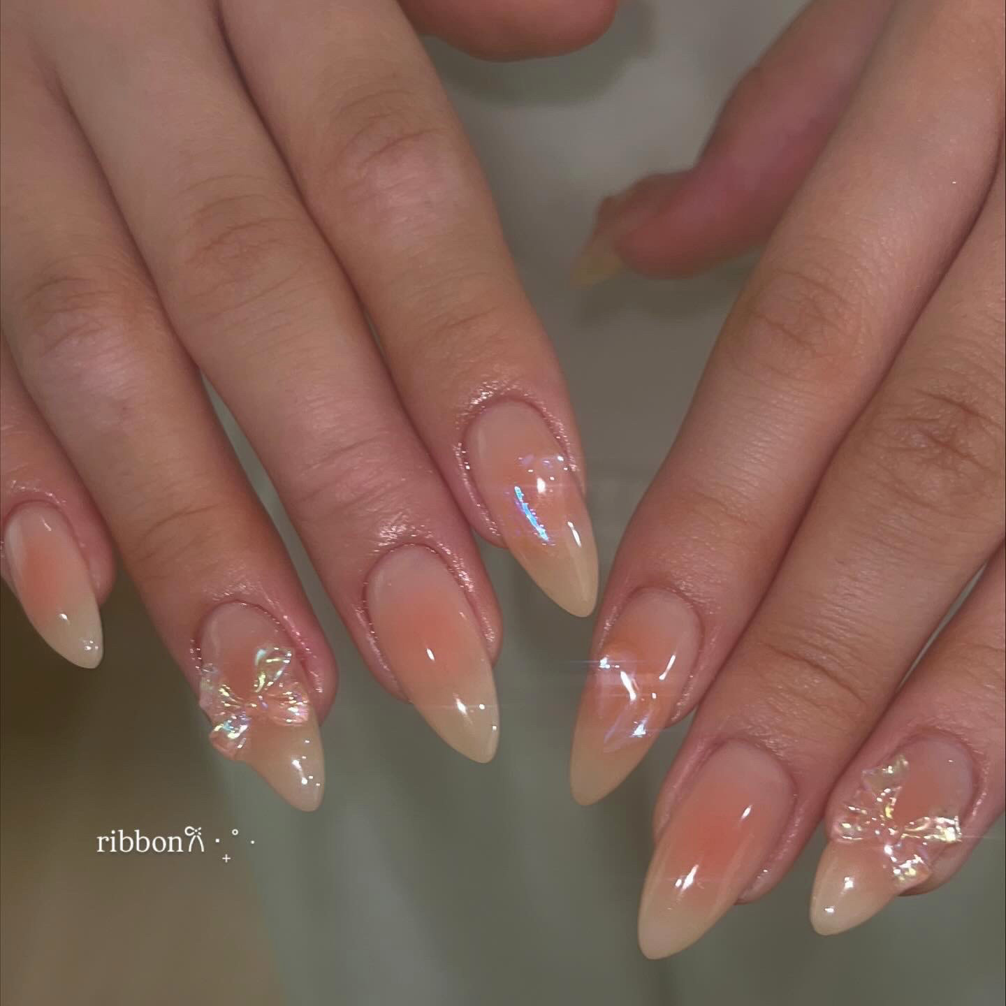 nails_maho