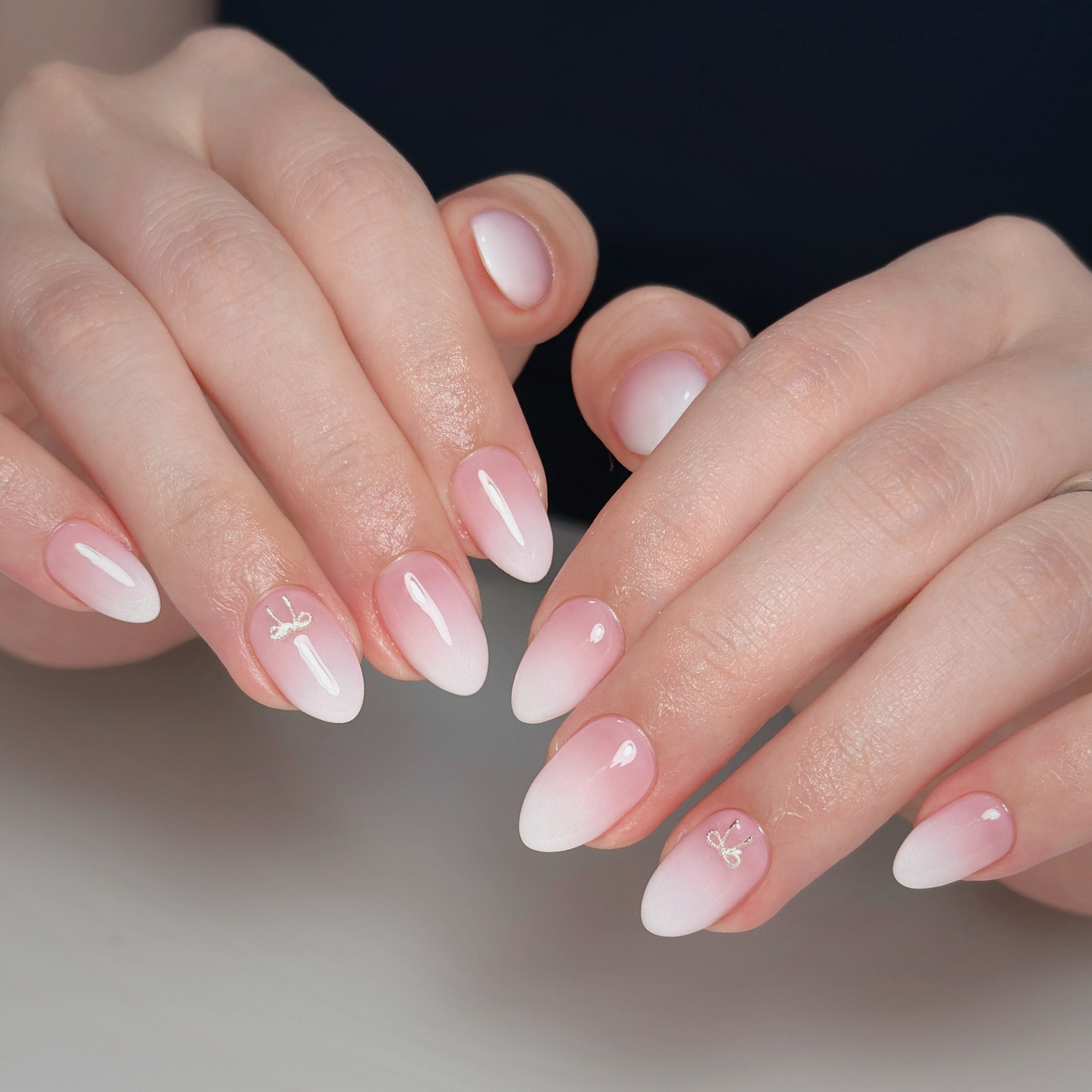 thumbs.up.nail