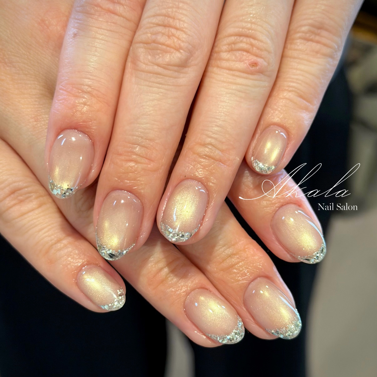 nailsalon_Akala