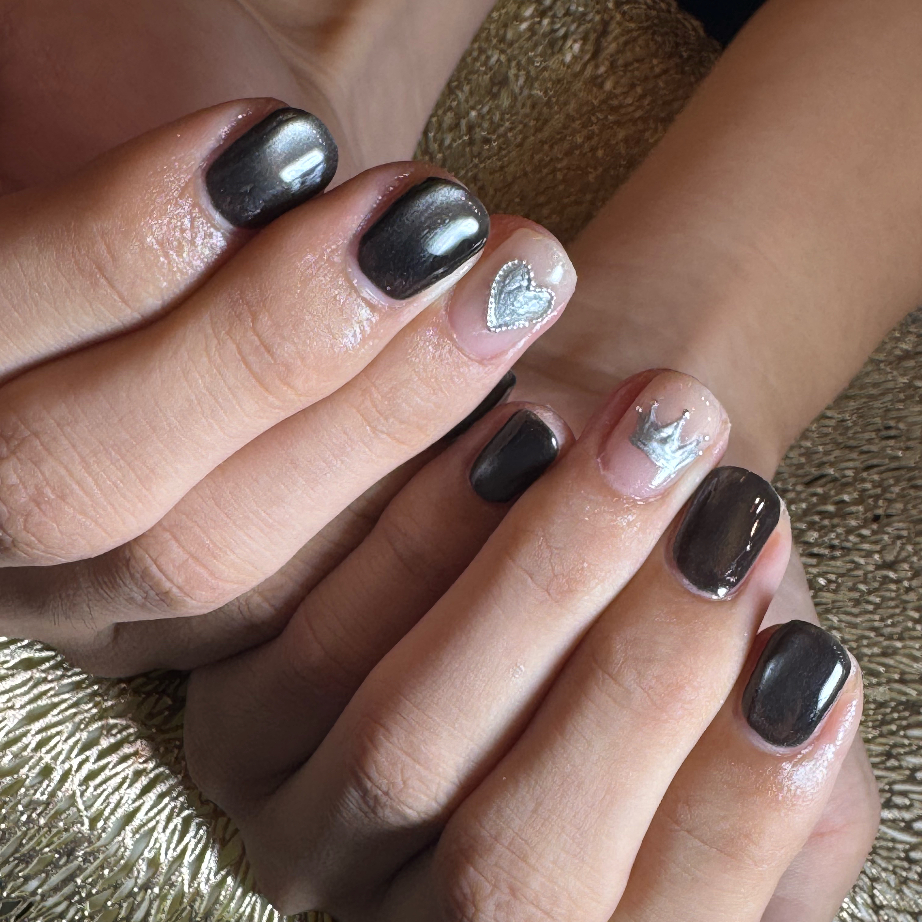 me_nail_meg