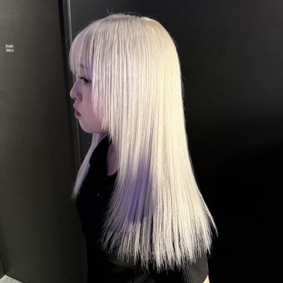 ブロンドorホワイト&ケアトリートメント