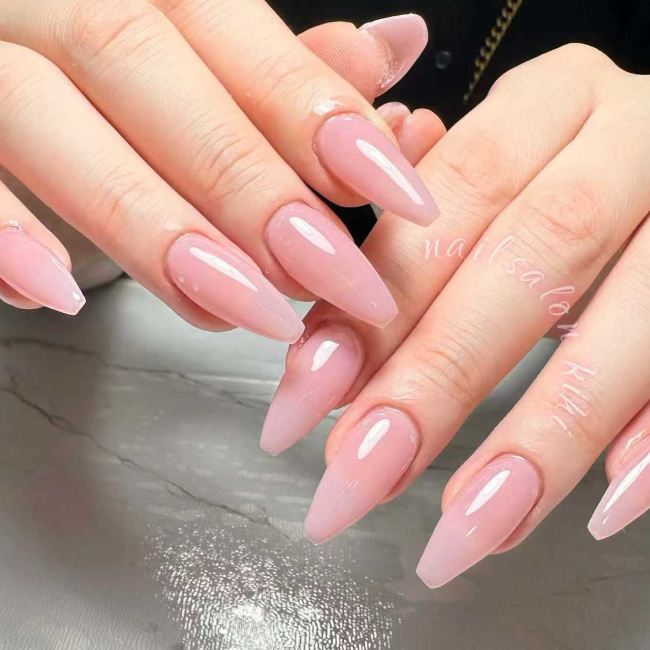 nailsalonkihi