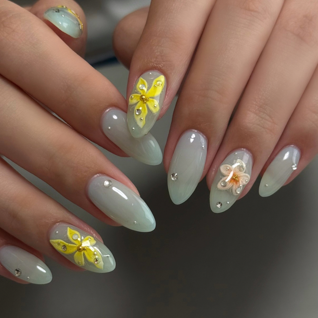 Seras_nail