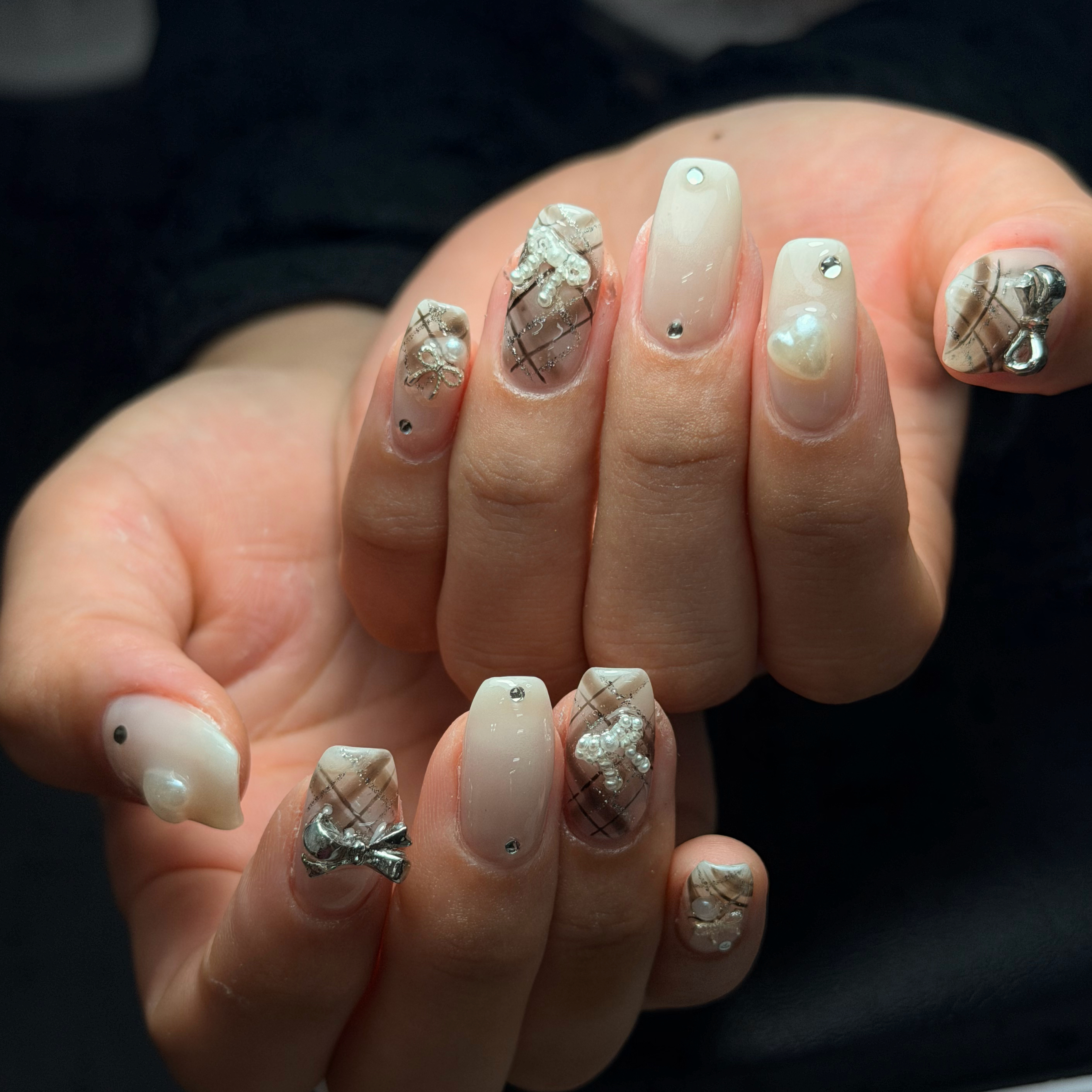 Rose_ana.chuo_nail