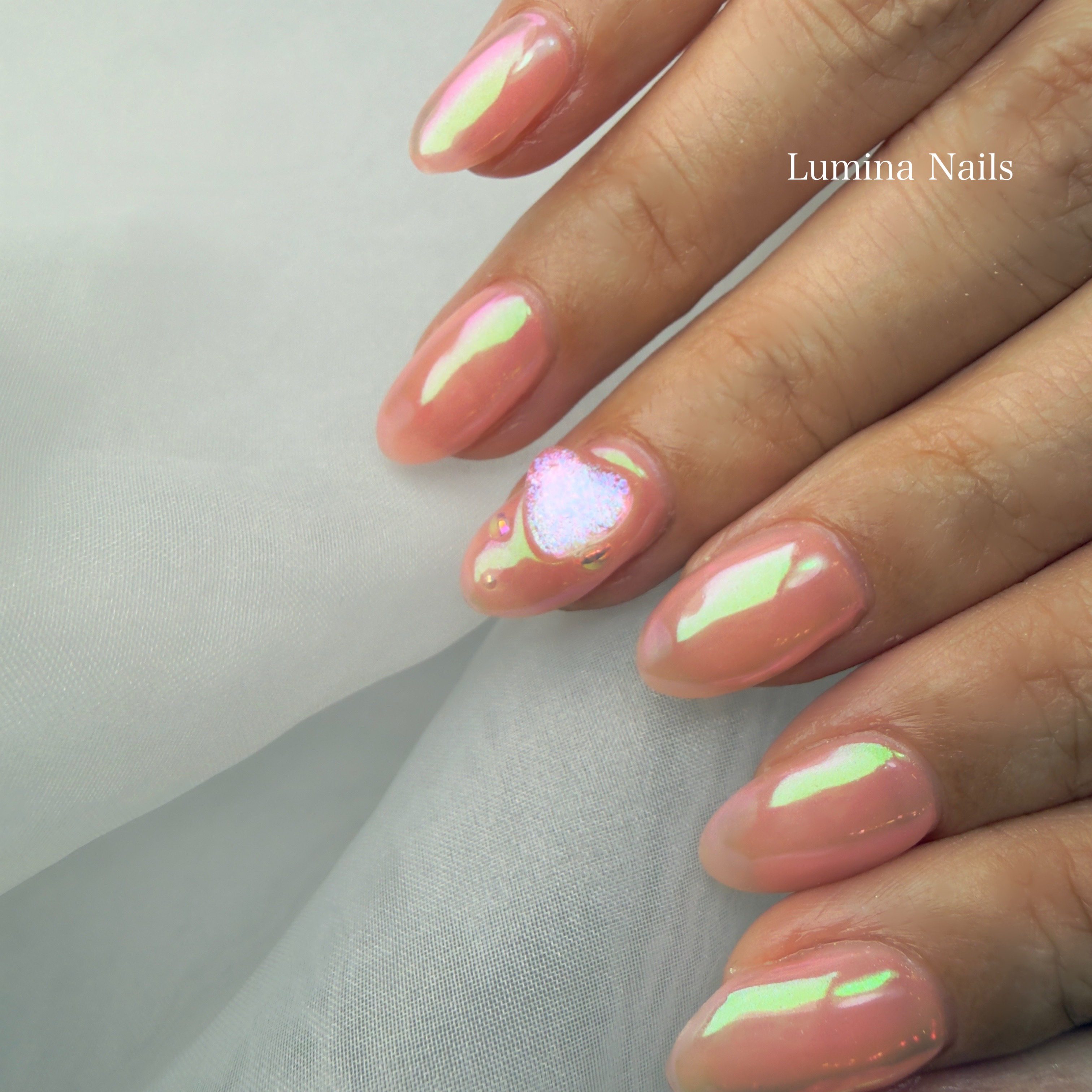 lumina_nails