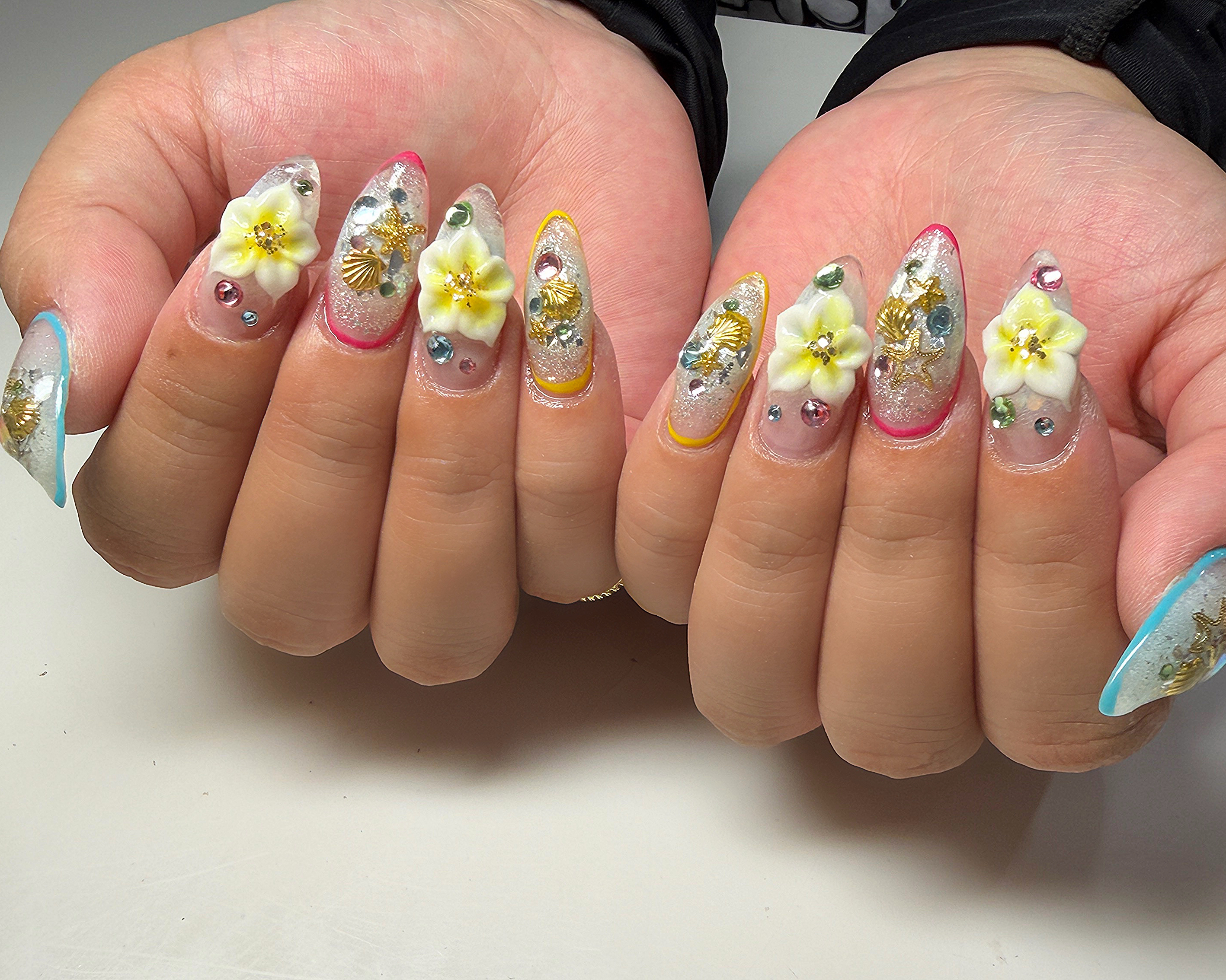Nails_M