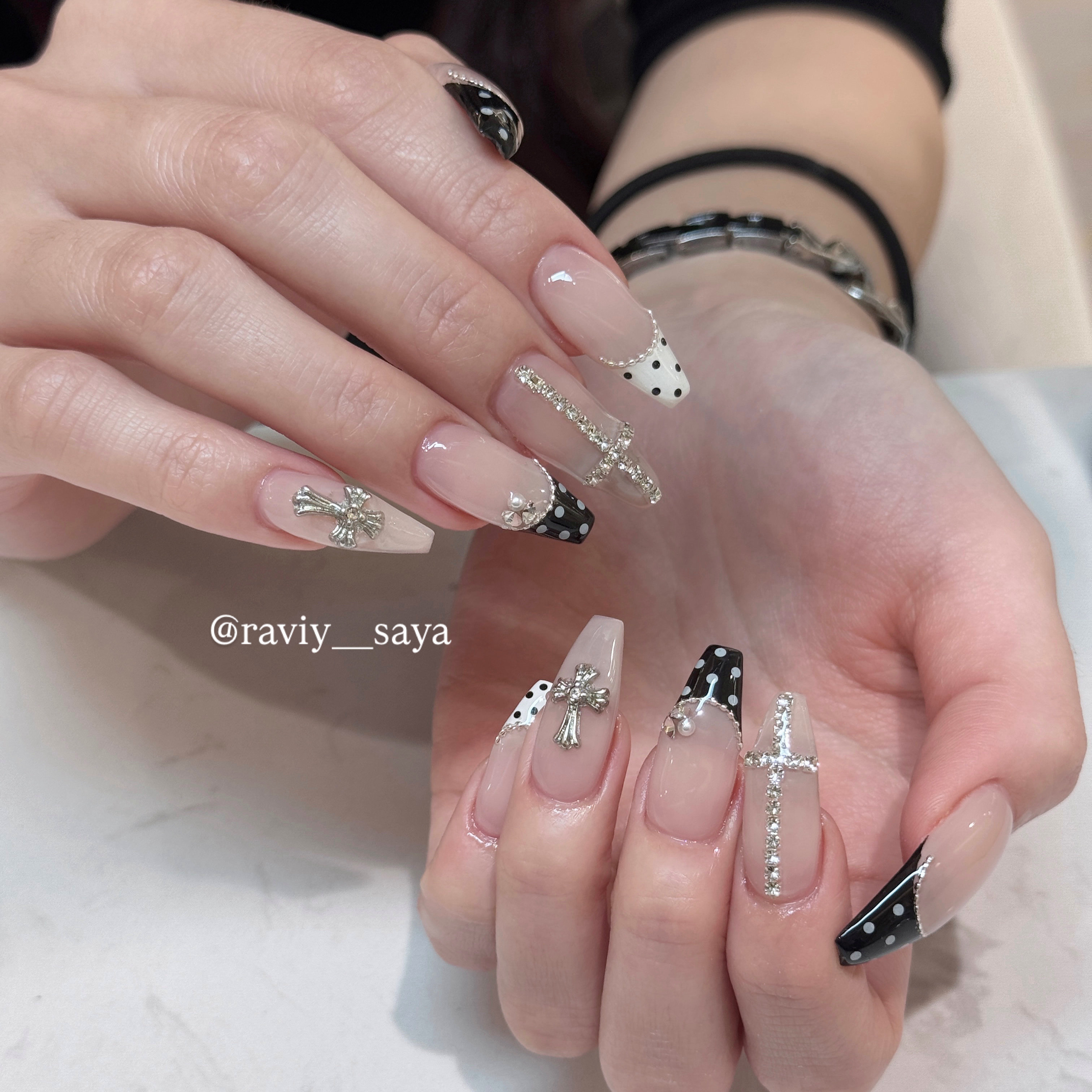 Raviy_saya