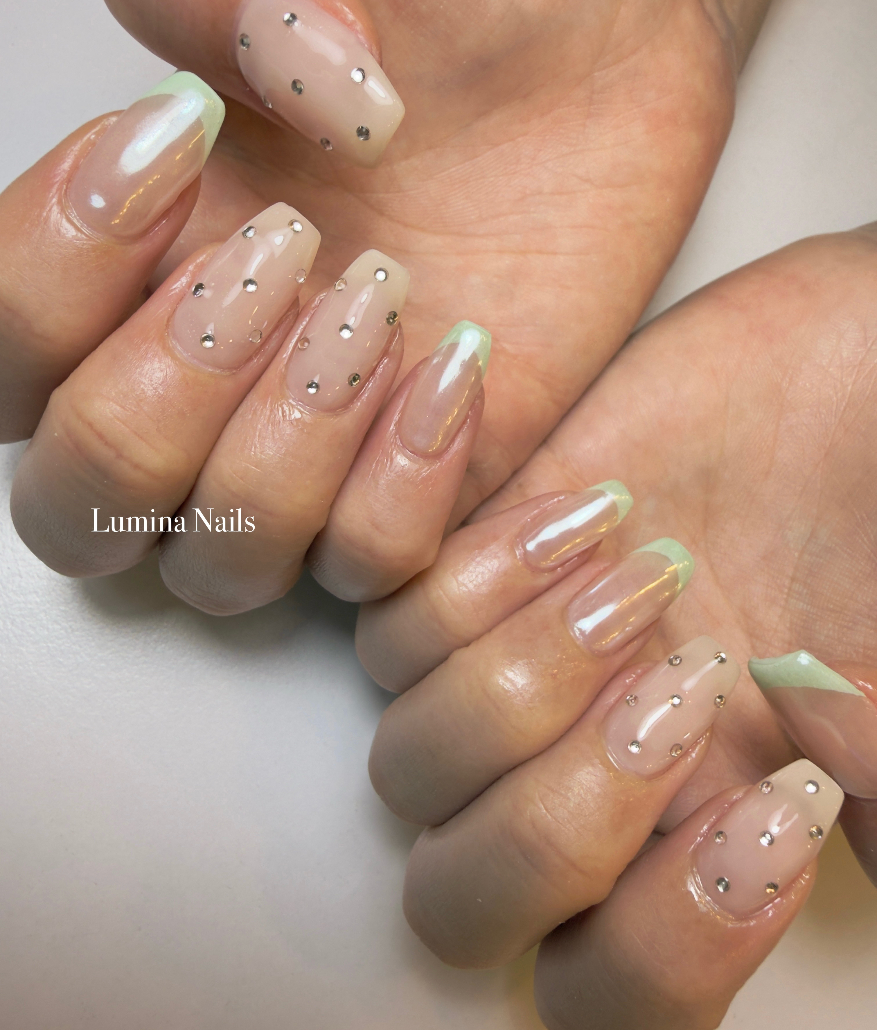 lumina_nails