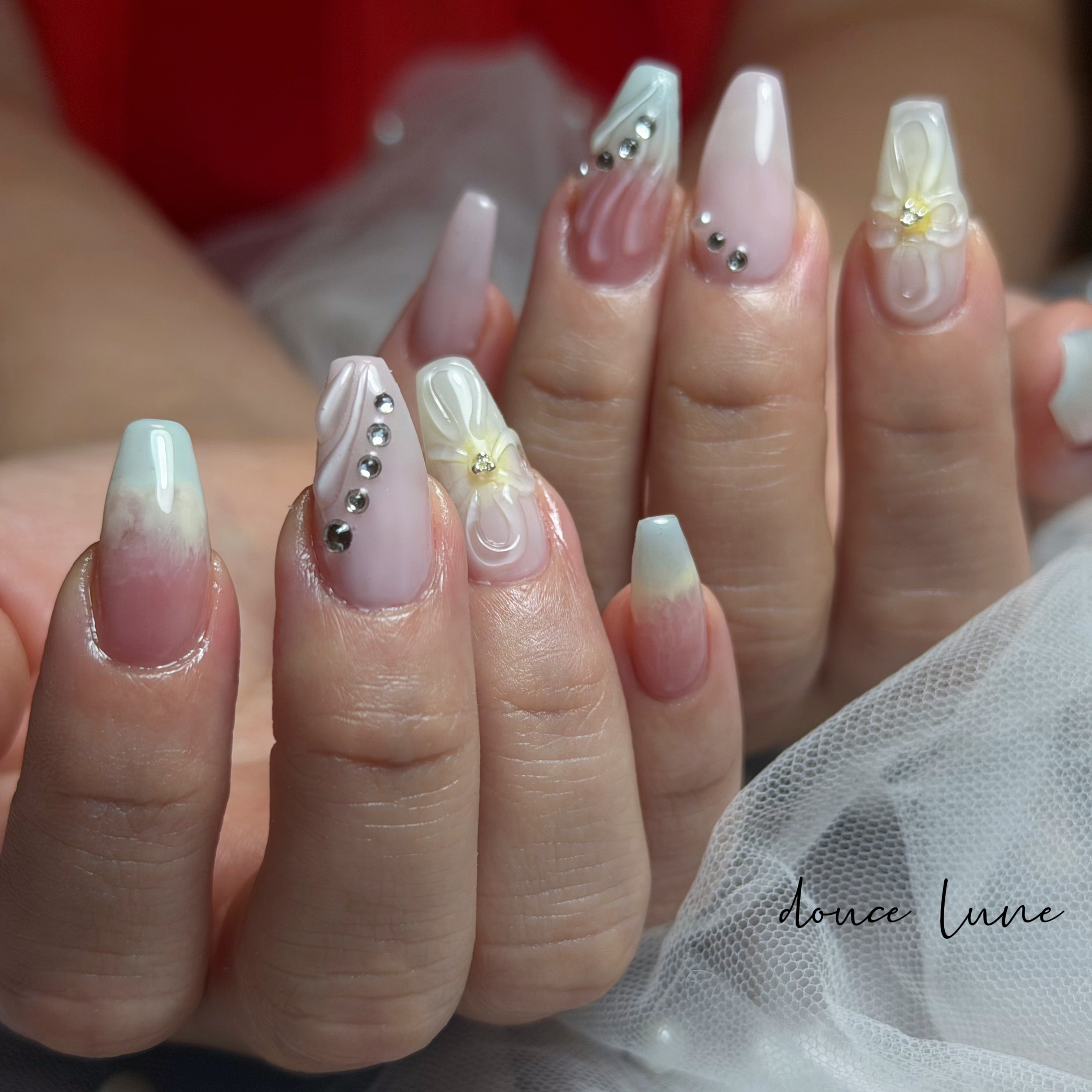 M...nail