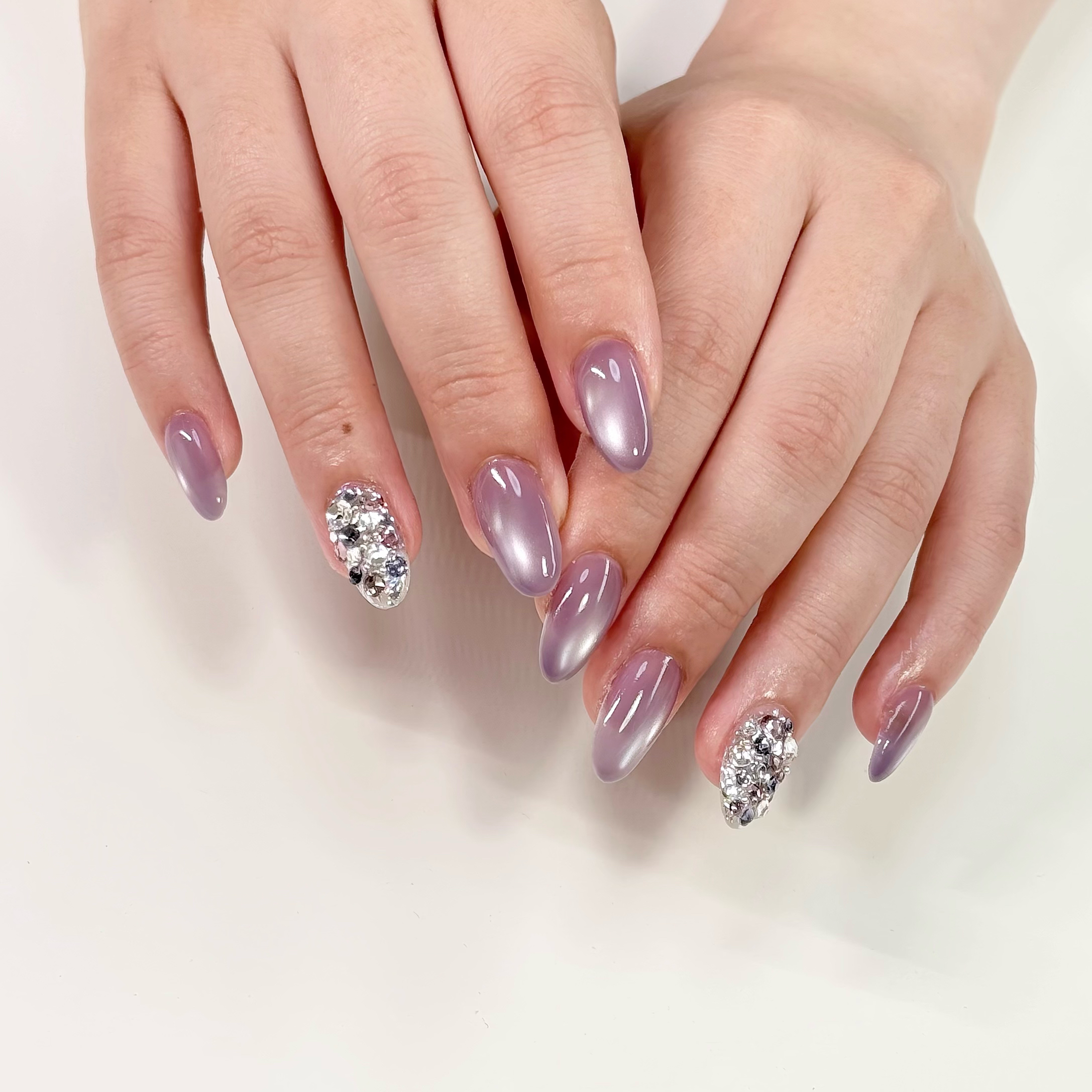 emona__nail