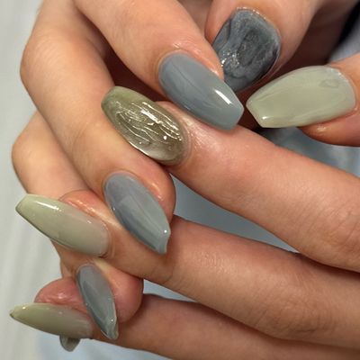one color +one