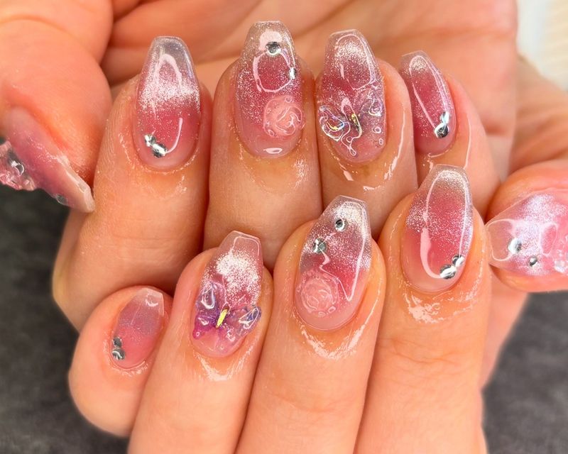 Nail Ravie
