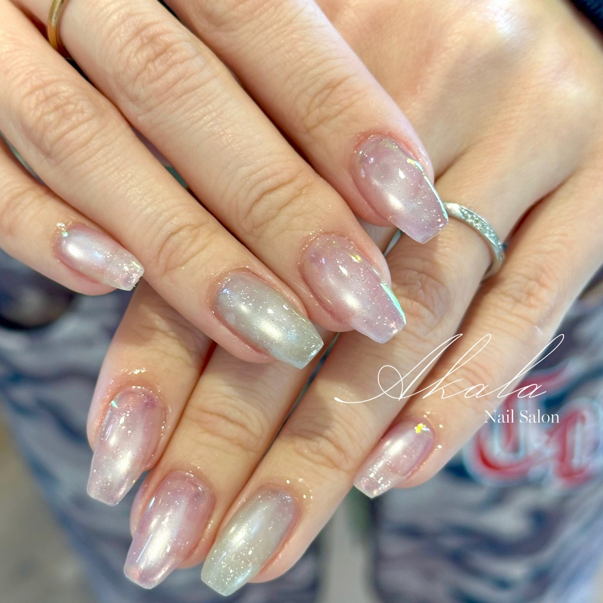 nailsalon_Akala
