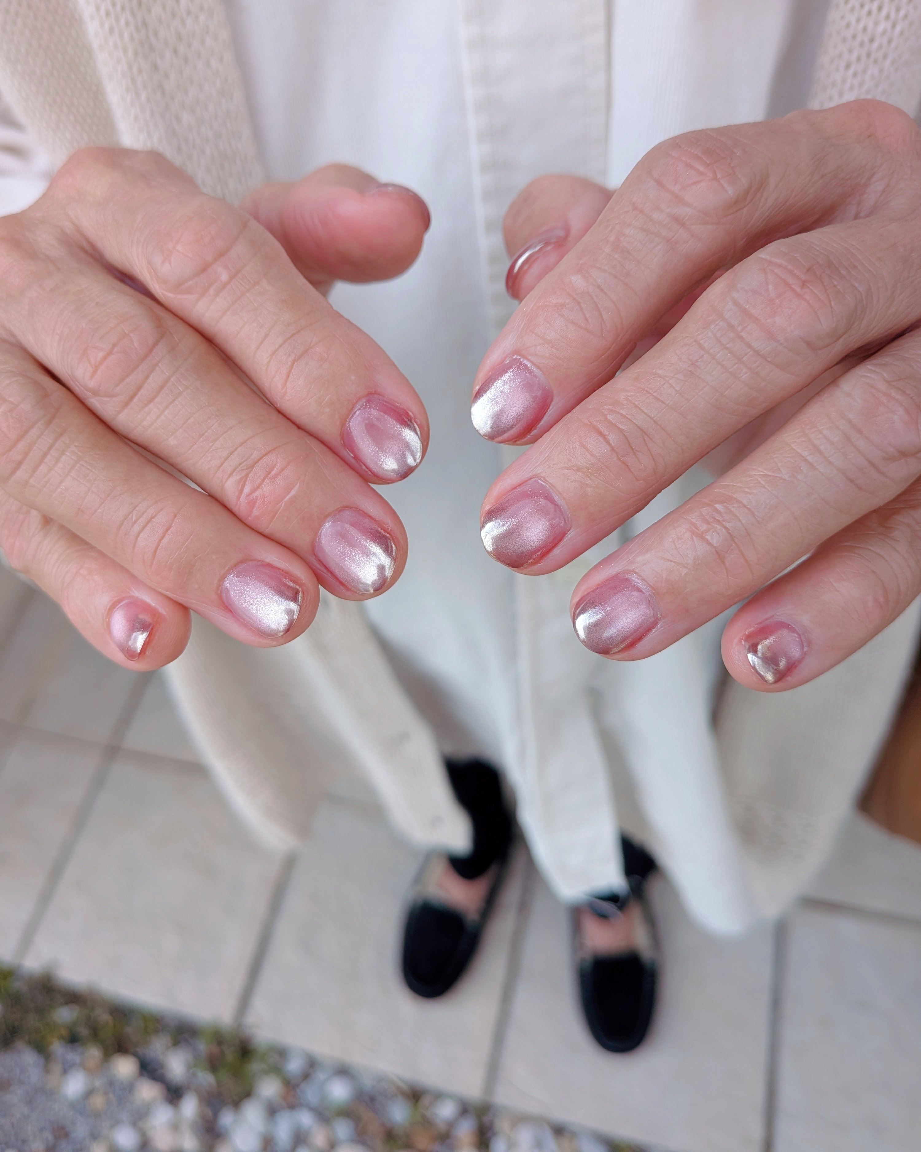 lis.___nail