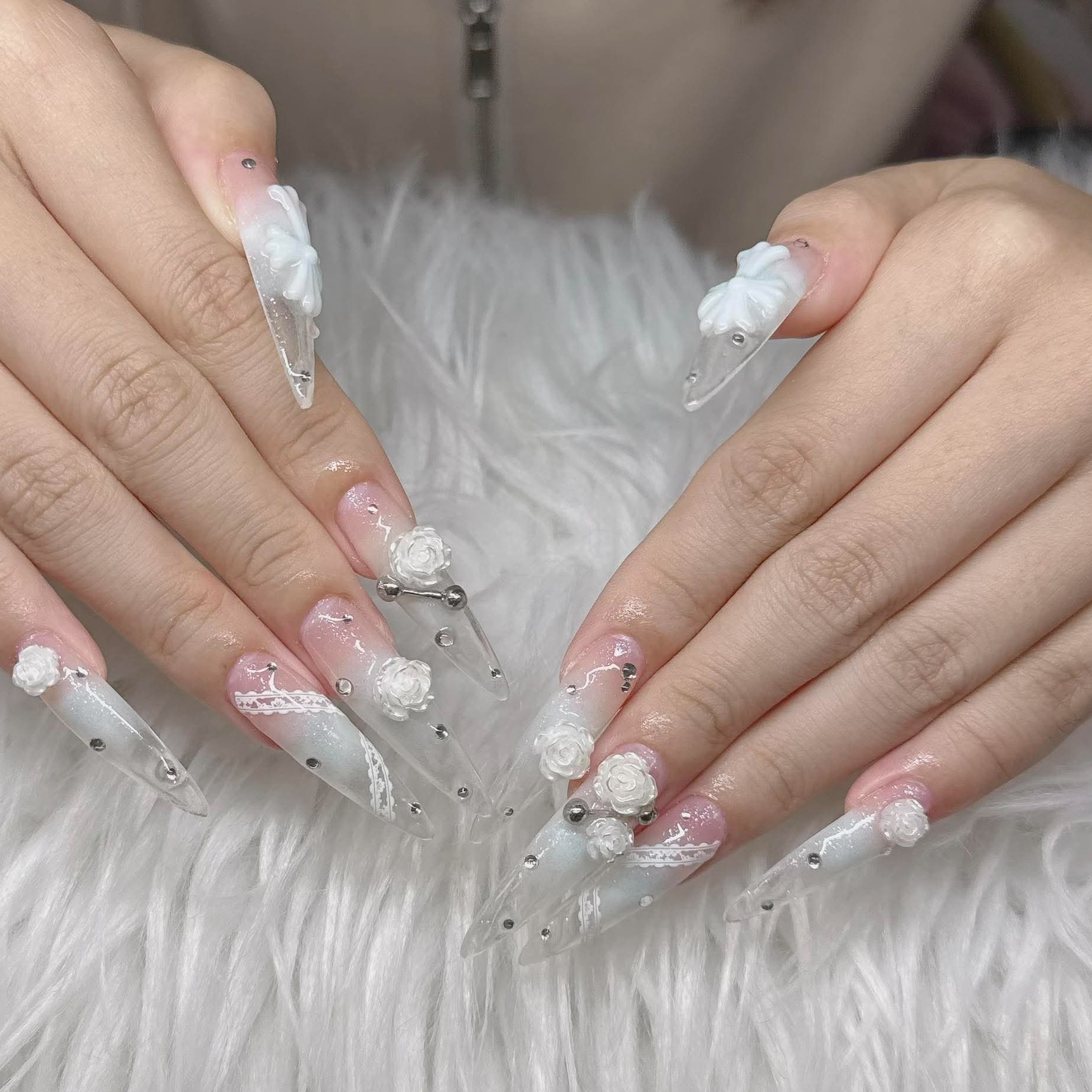 Lee_Nails