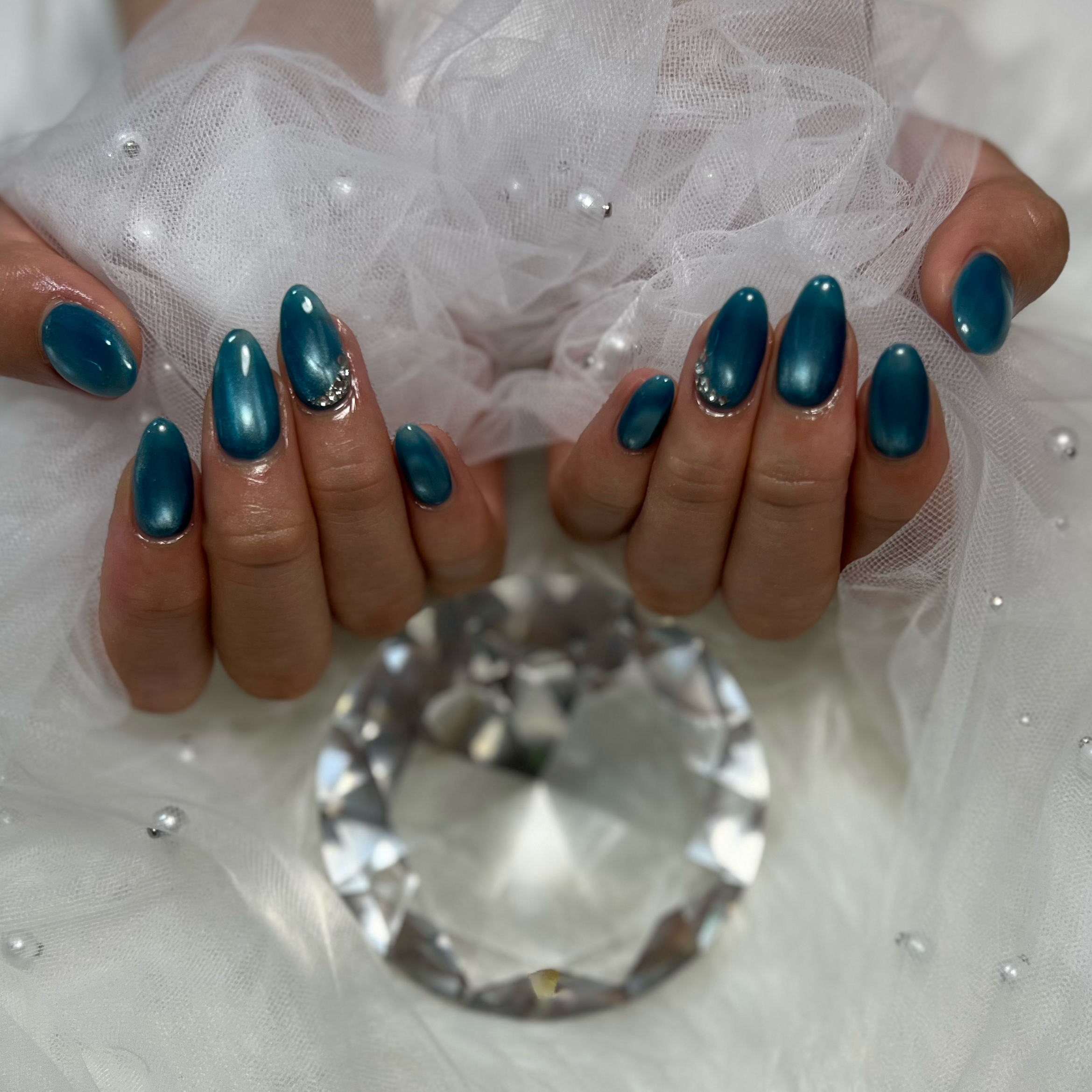 AREM_nail