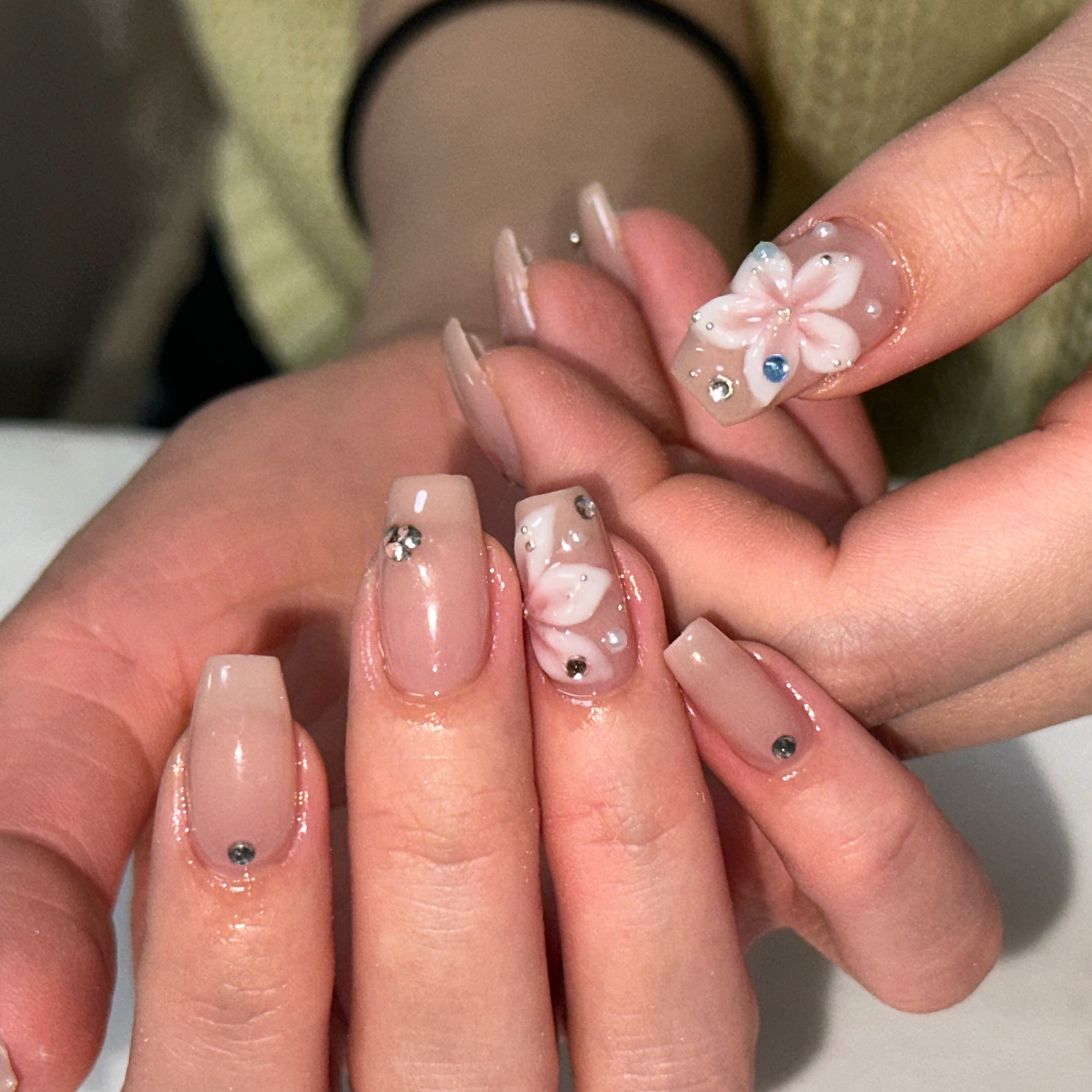 sui___.nail