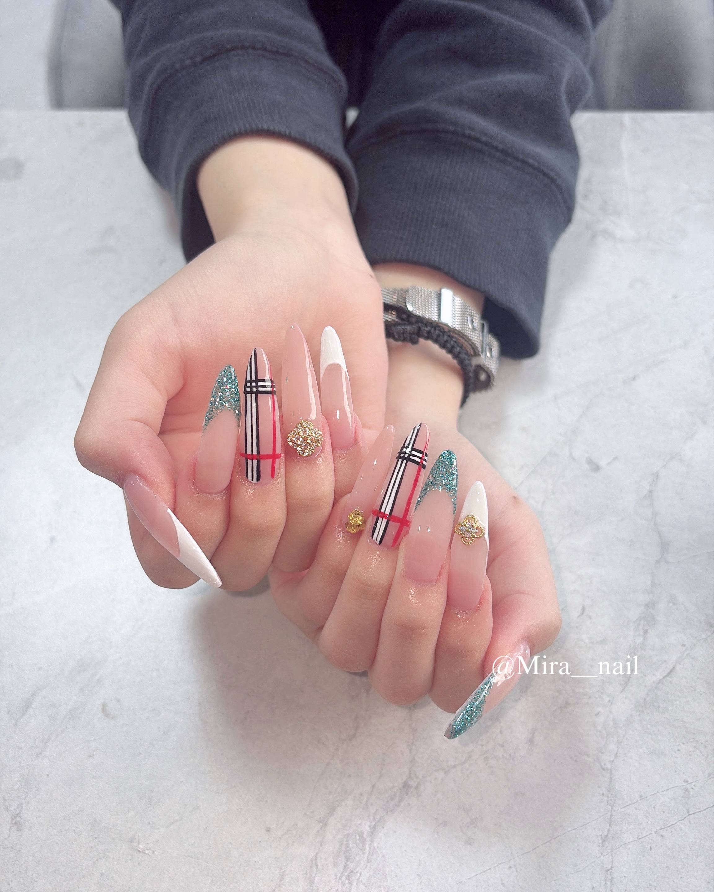 Mira__nail0501