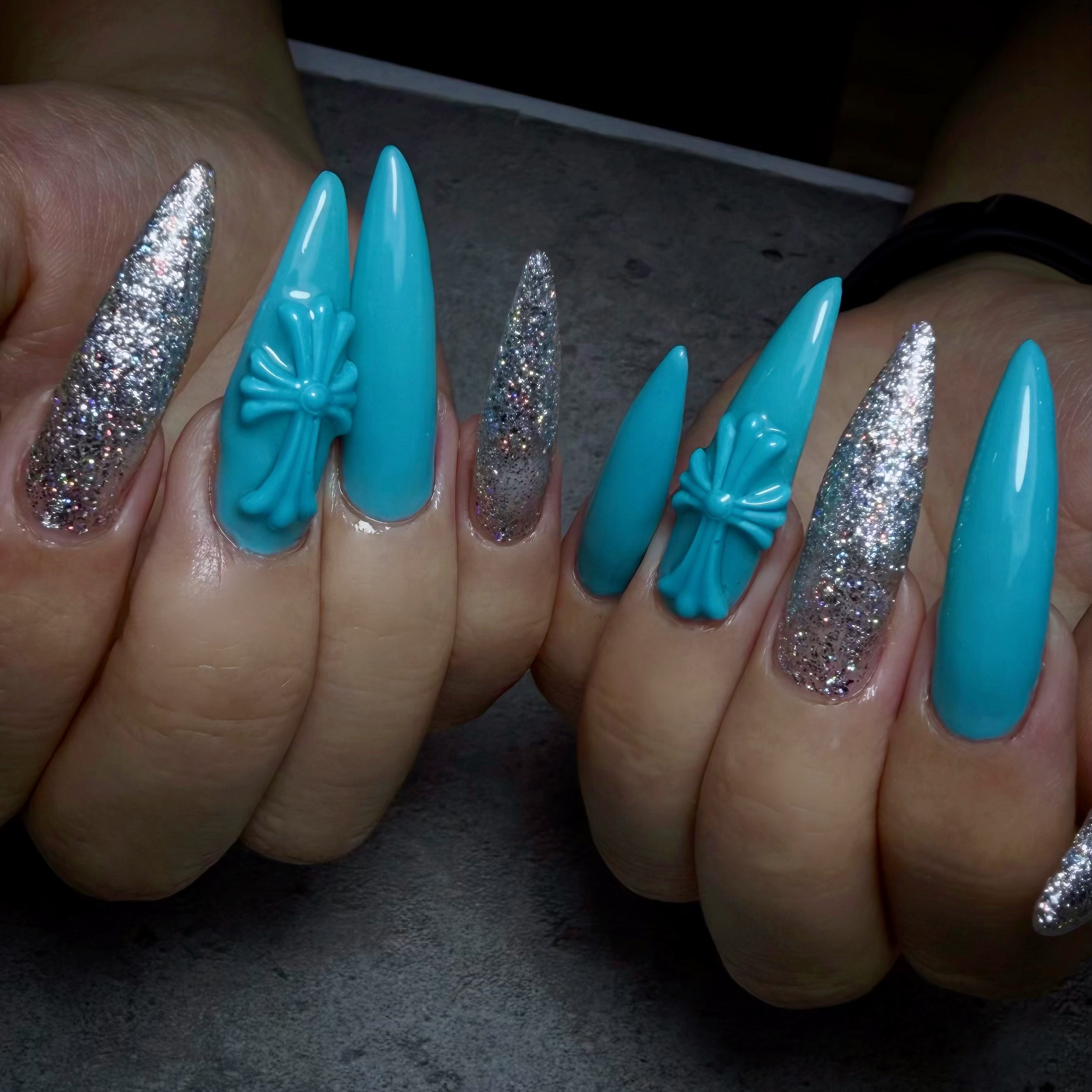 erika_mnail