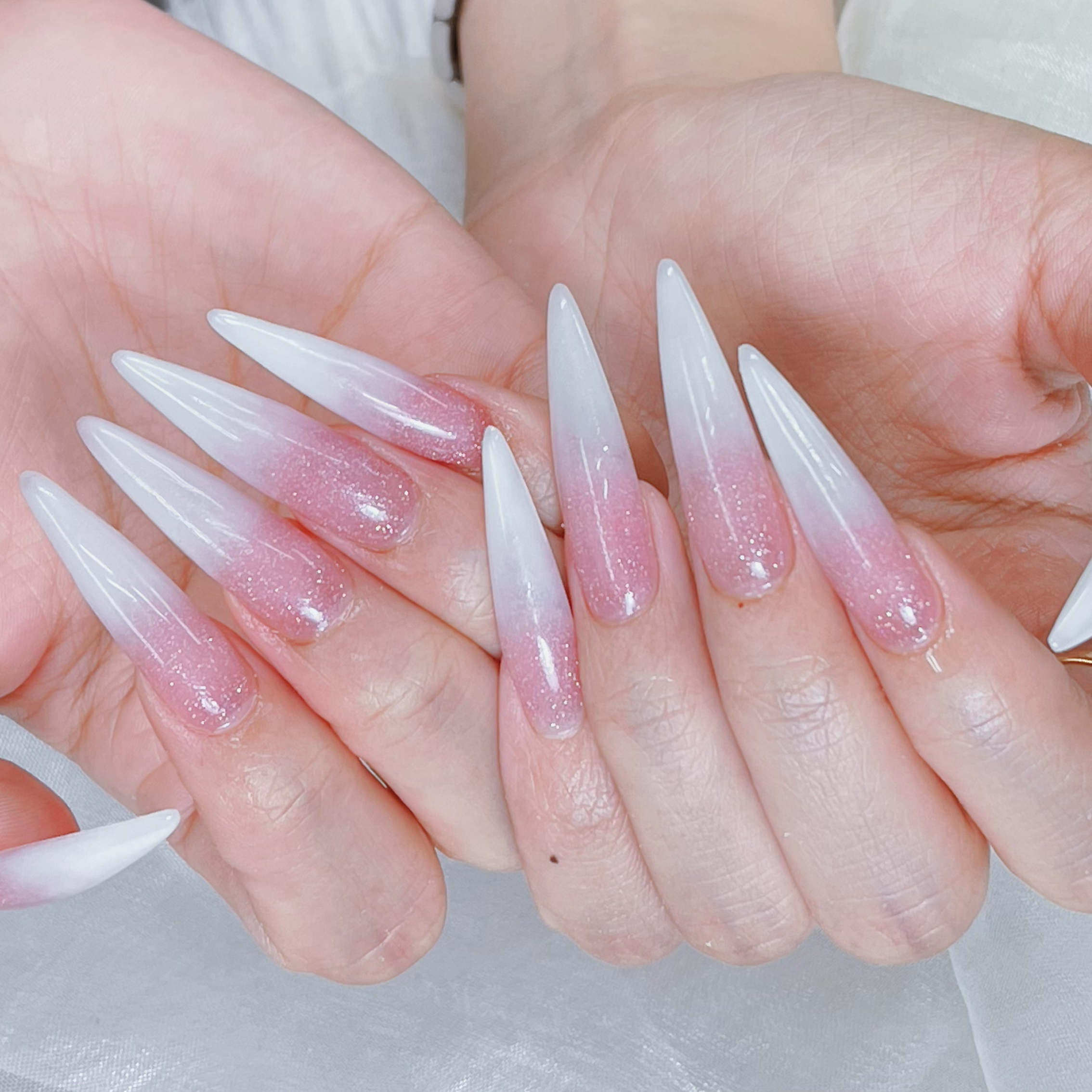 Bloom_Nail