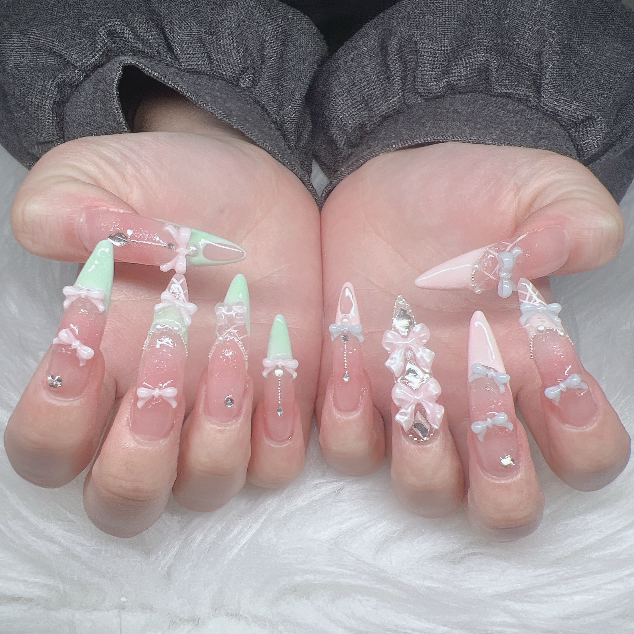 Lee_Nails