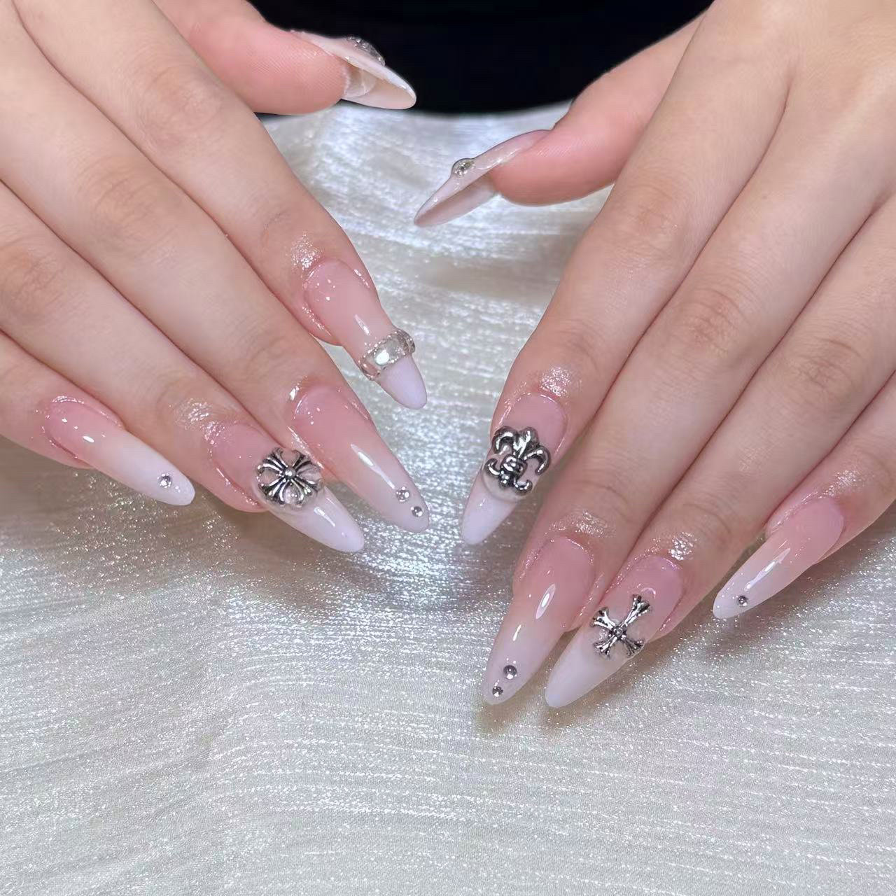 Nail_LUMINA_
