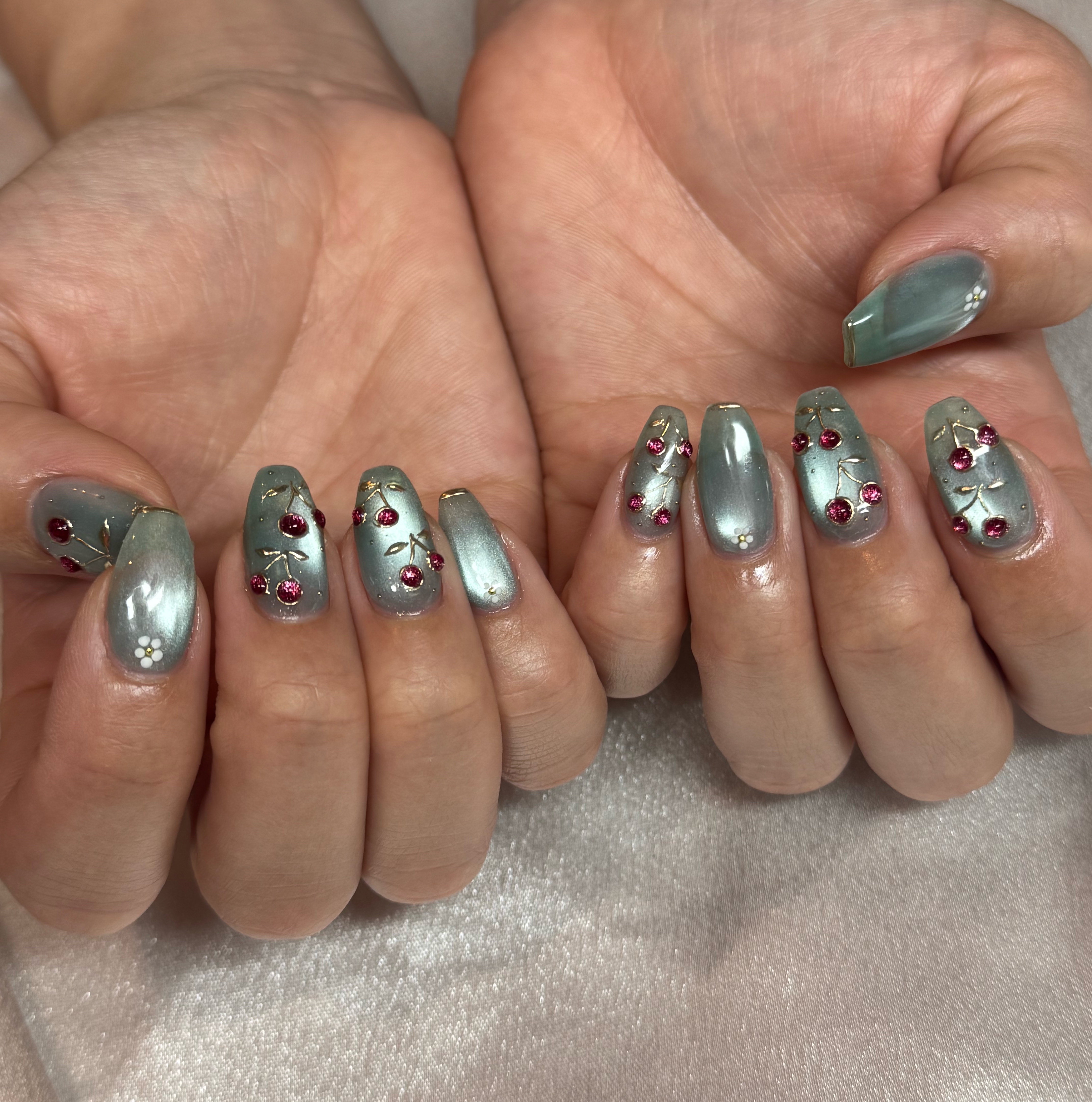 Adamnail_aya