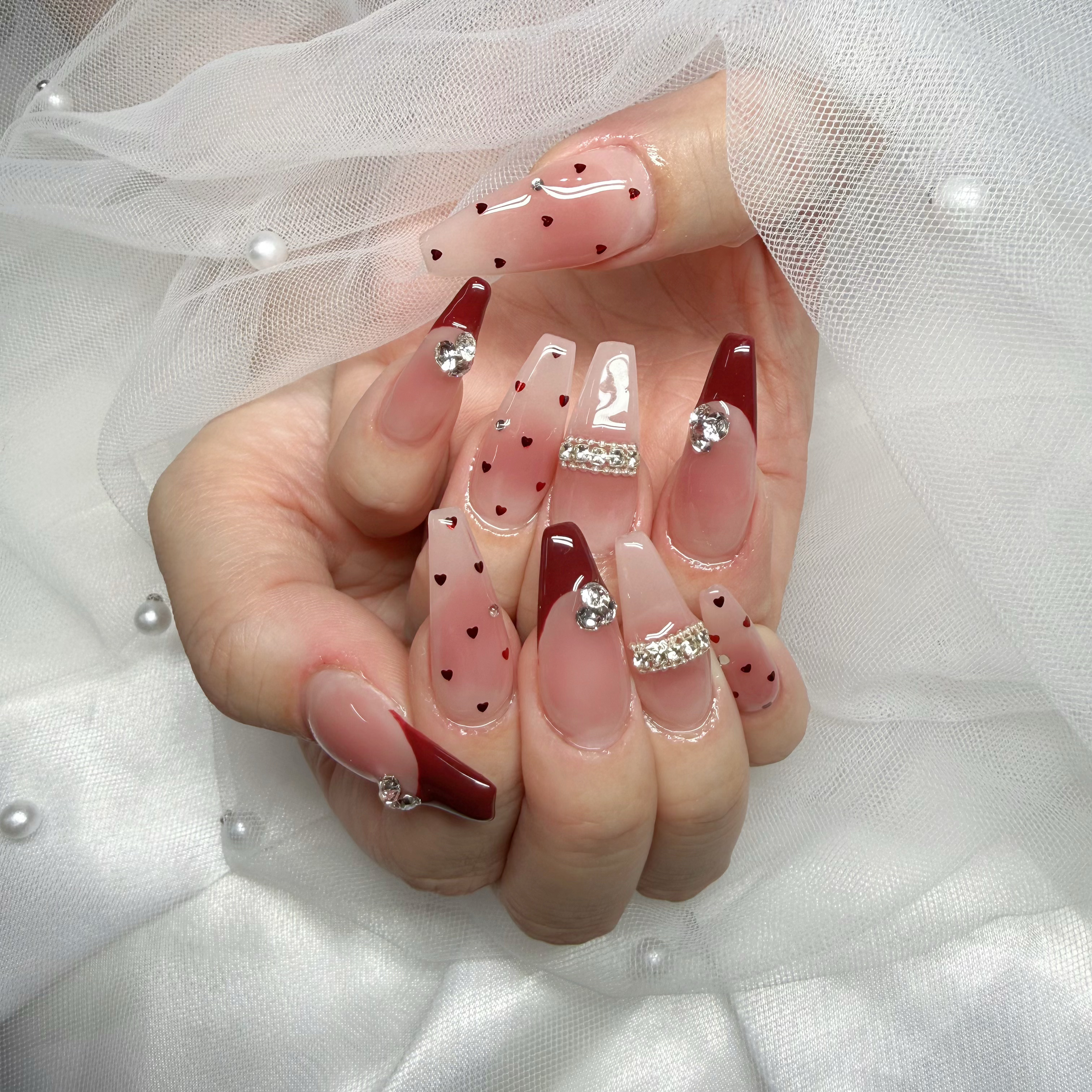 nail_by_lit