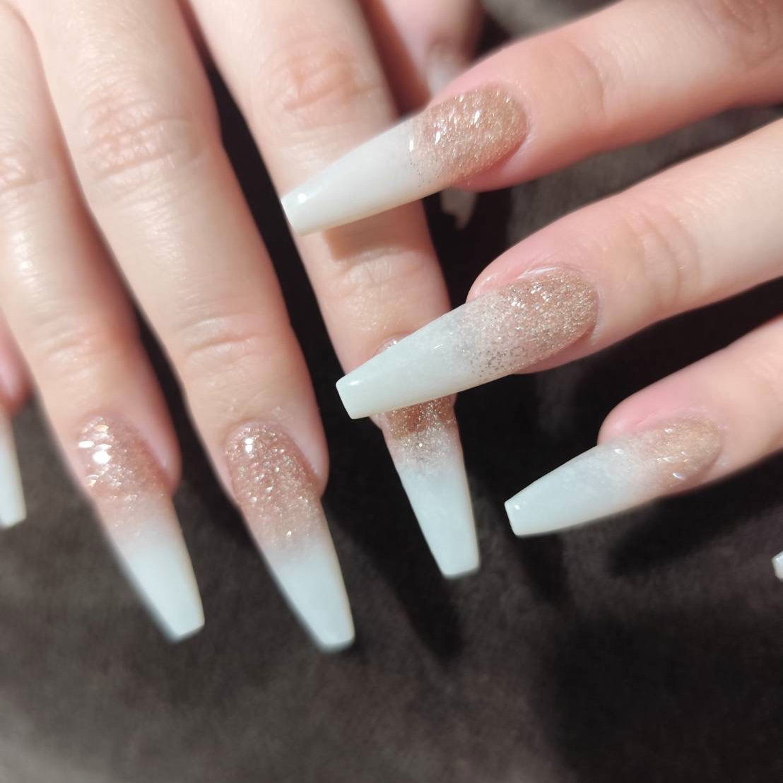 strato_nail