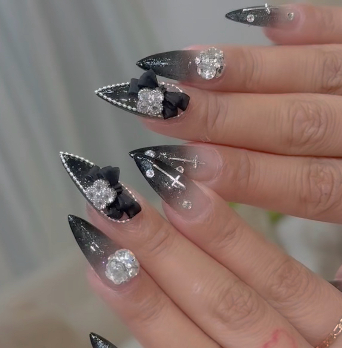 aria.nail.01