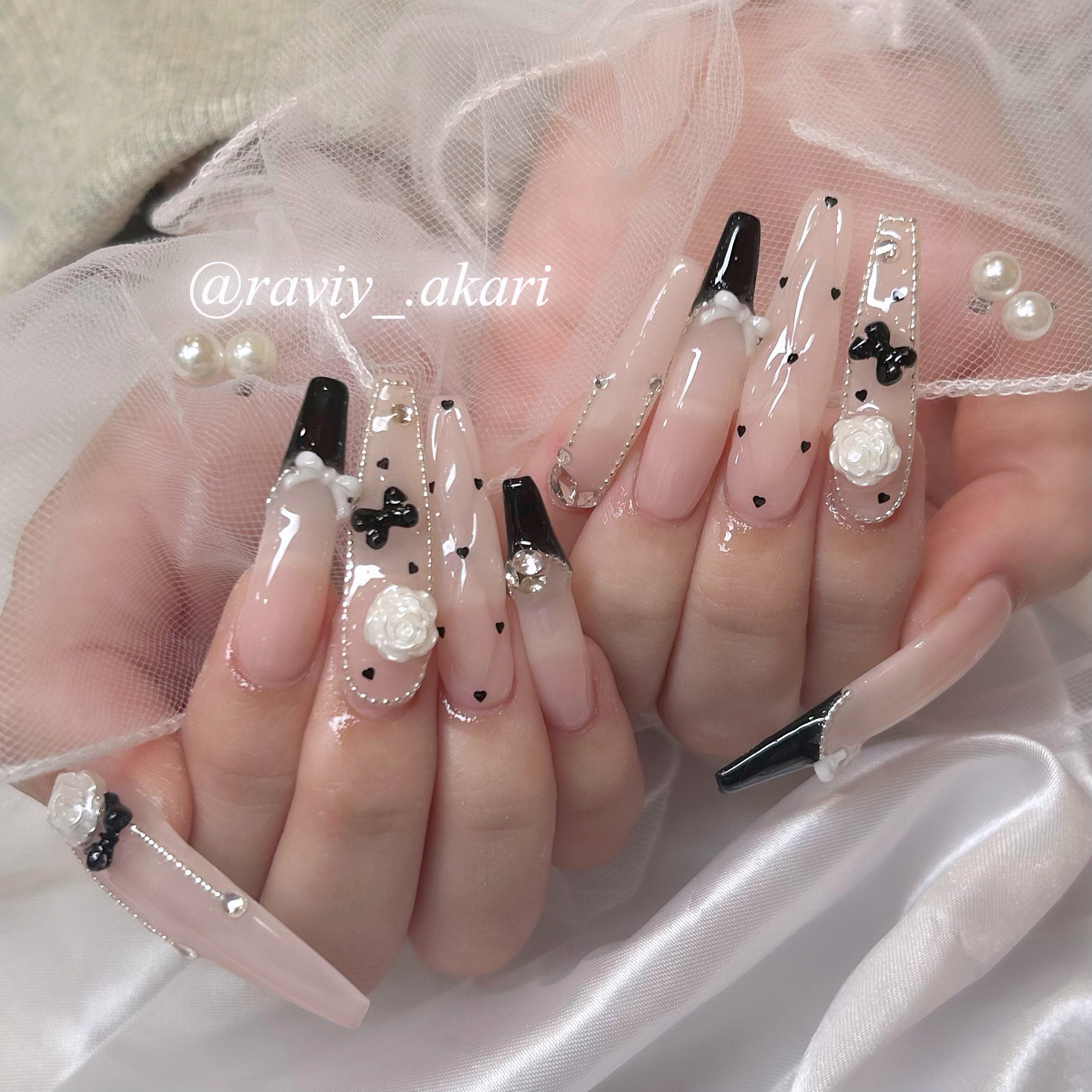 Raviy_.Akari
