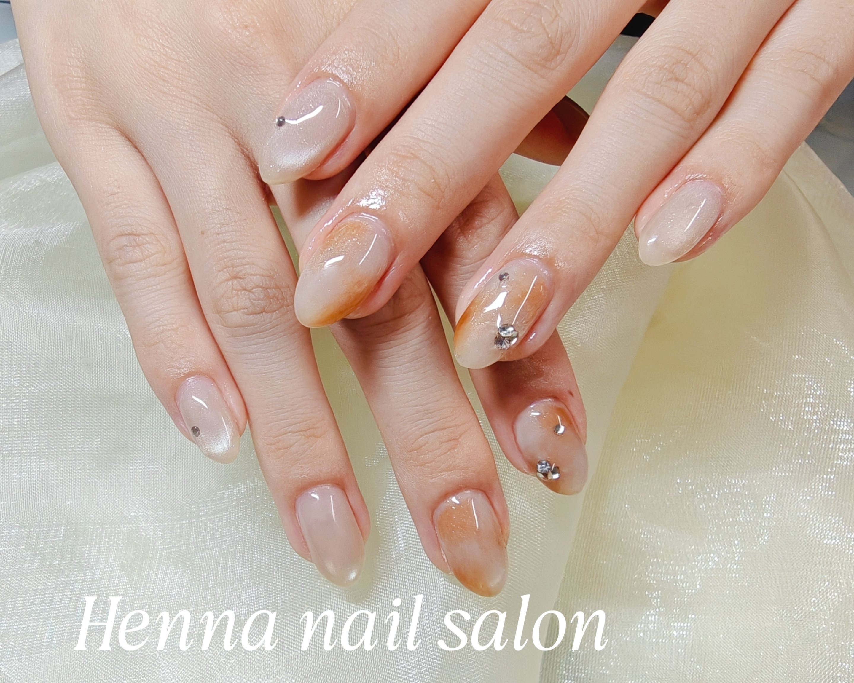 Henna_nail