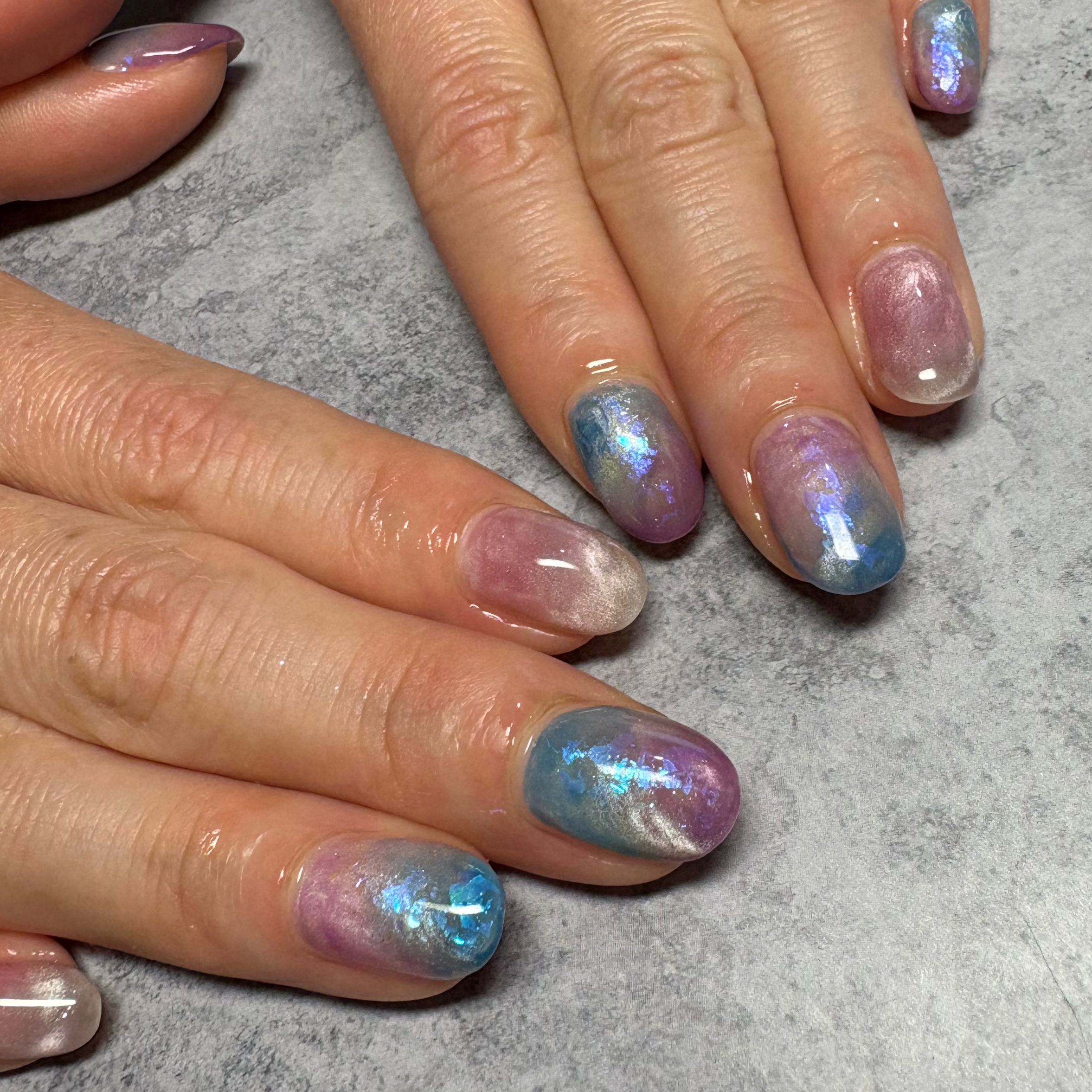 ..ada..nail